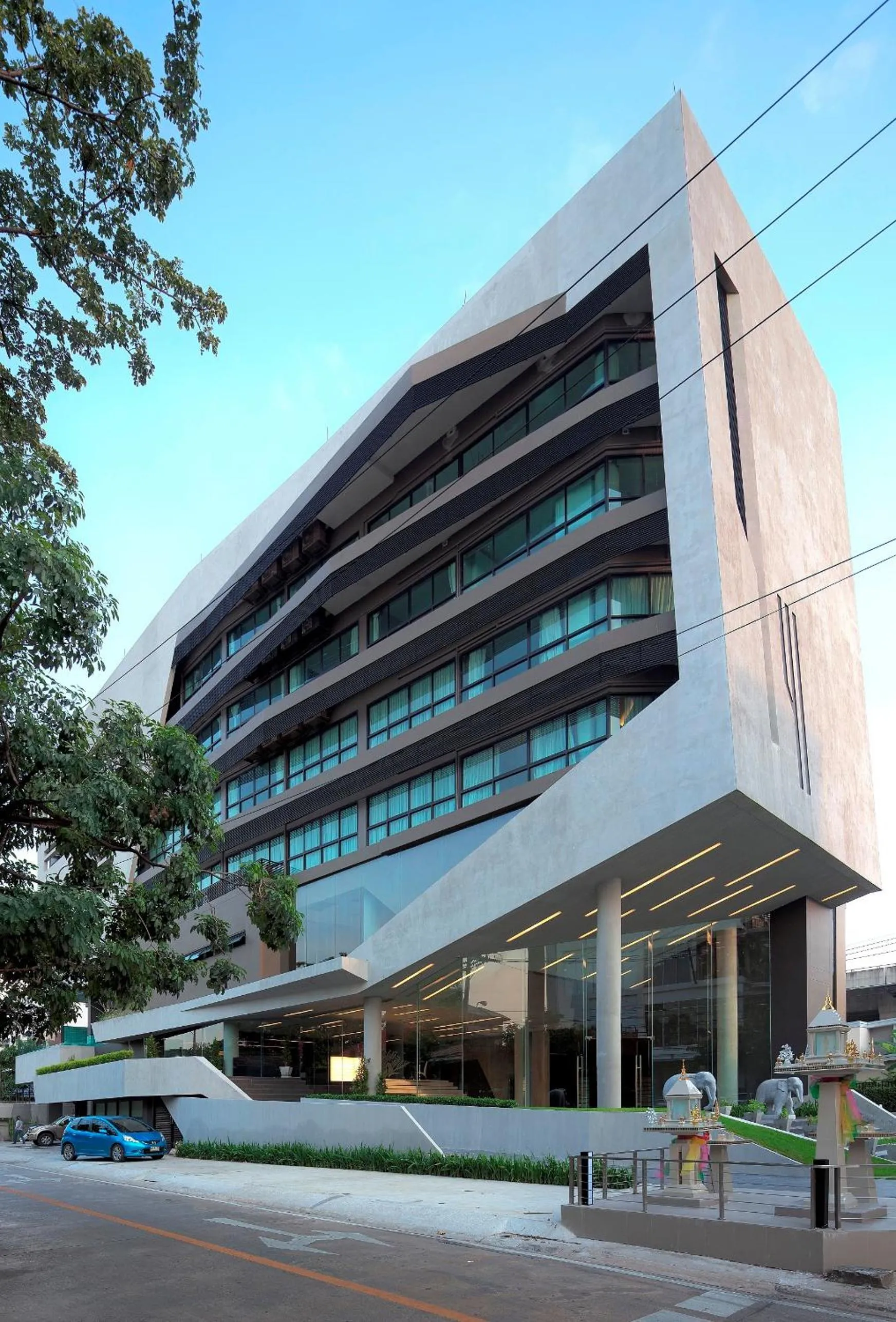 Property building in Nine Forty One Hotel