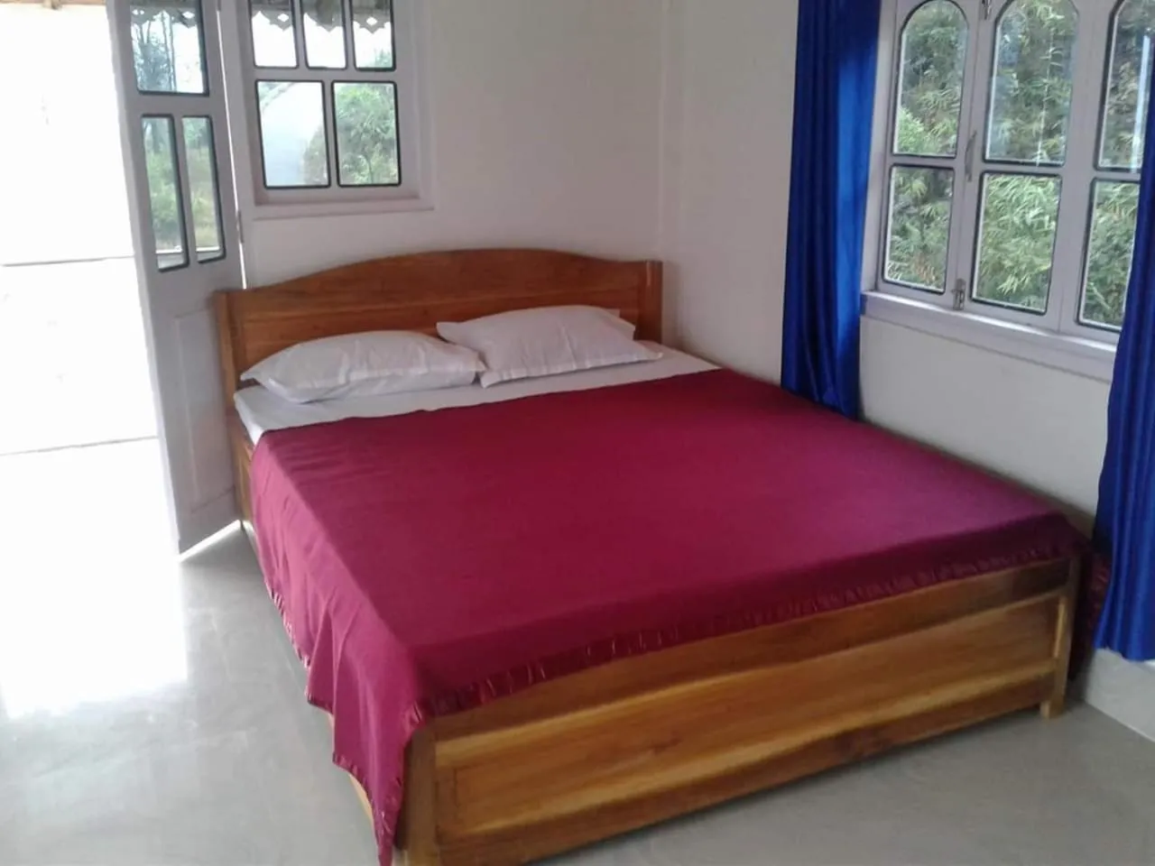 Bed in Orange Orchard