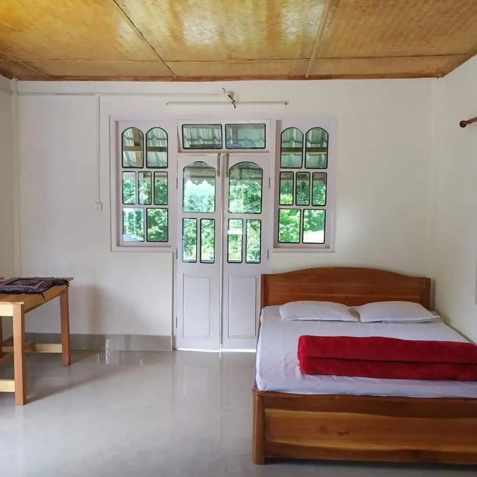 Bed in Orange Orchard