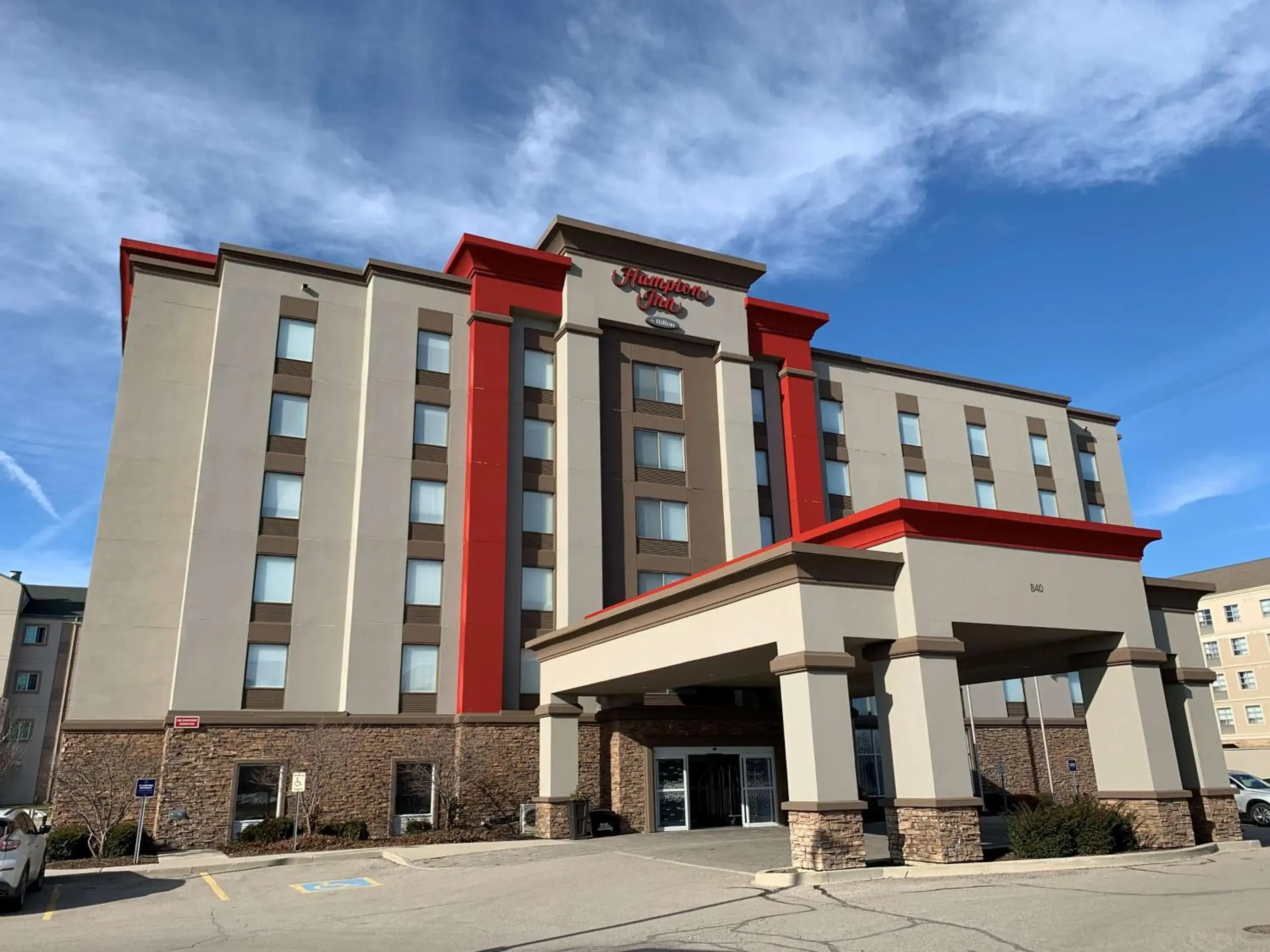 Property building in Hampton Inn London Ontario Property building in Hampton Inn London Ontario