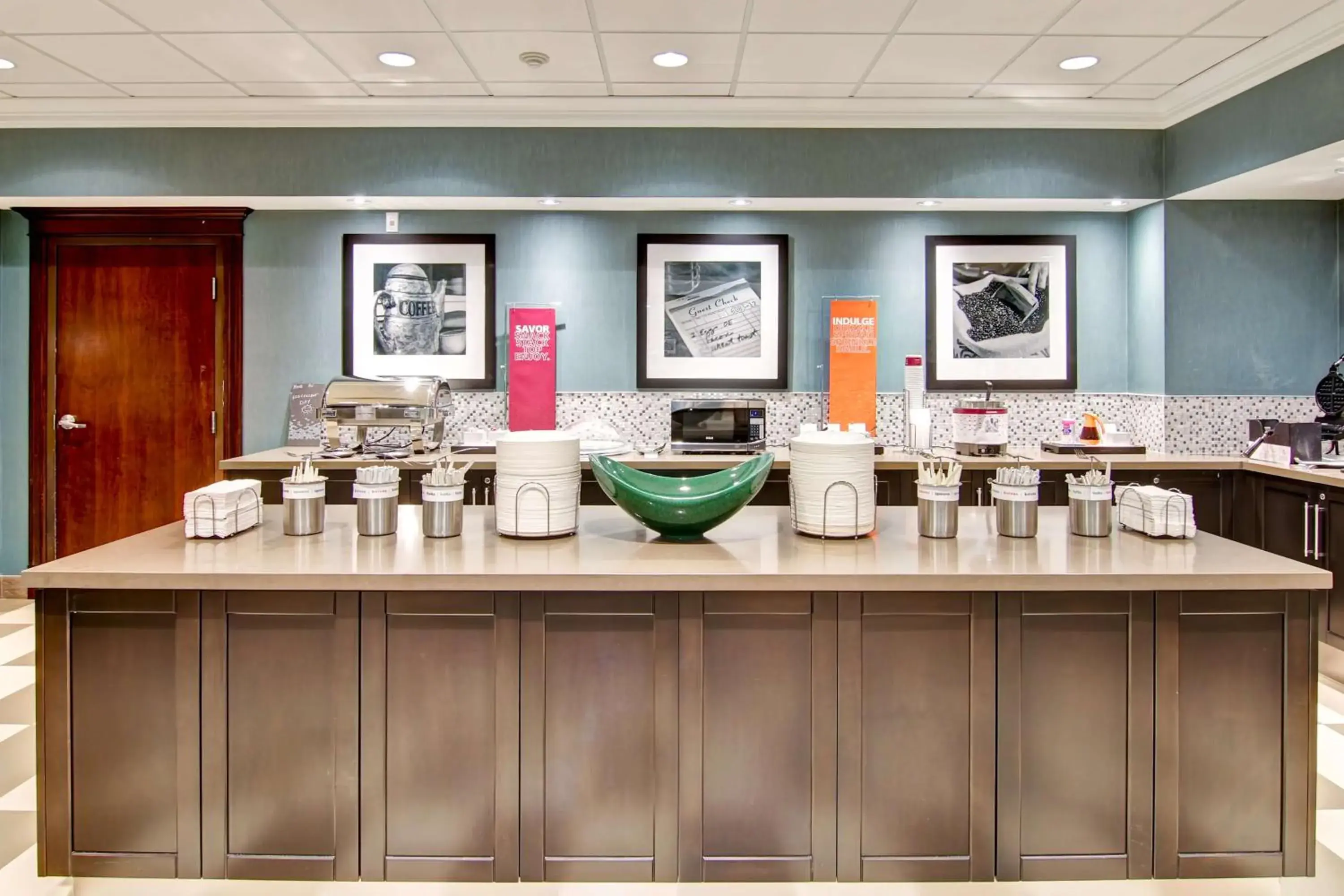 Restaurant/places to eat in Hampton Inn London Ontario Restaurant/places to eat in Hampton Inn London Ontario