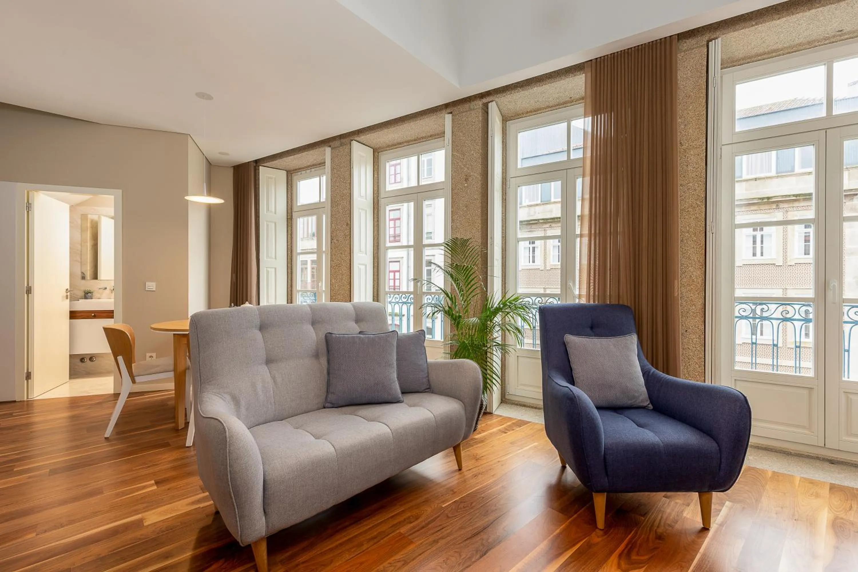 Communal lounge/ TV room in RS Porto Historic Center