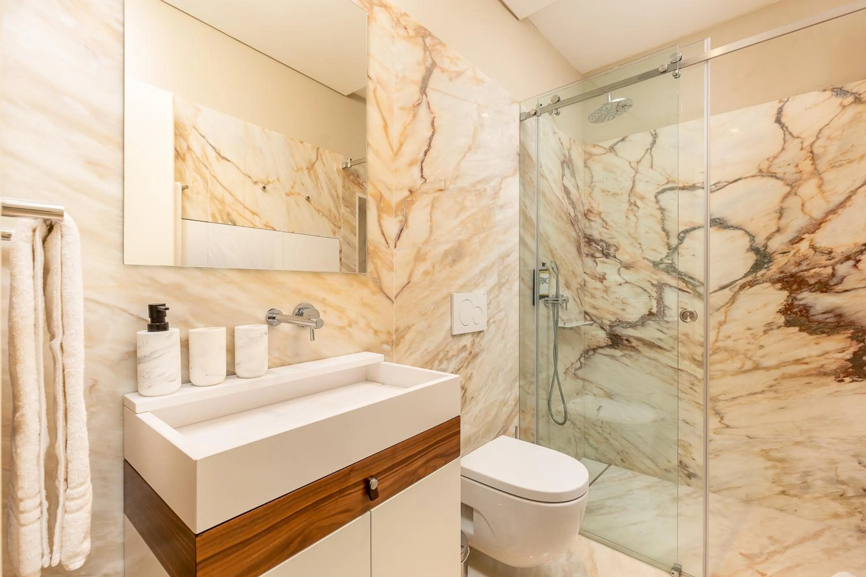 Bathroom in RS Porto Historic Center