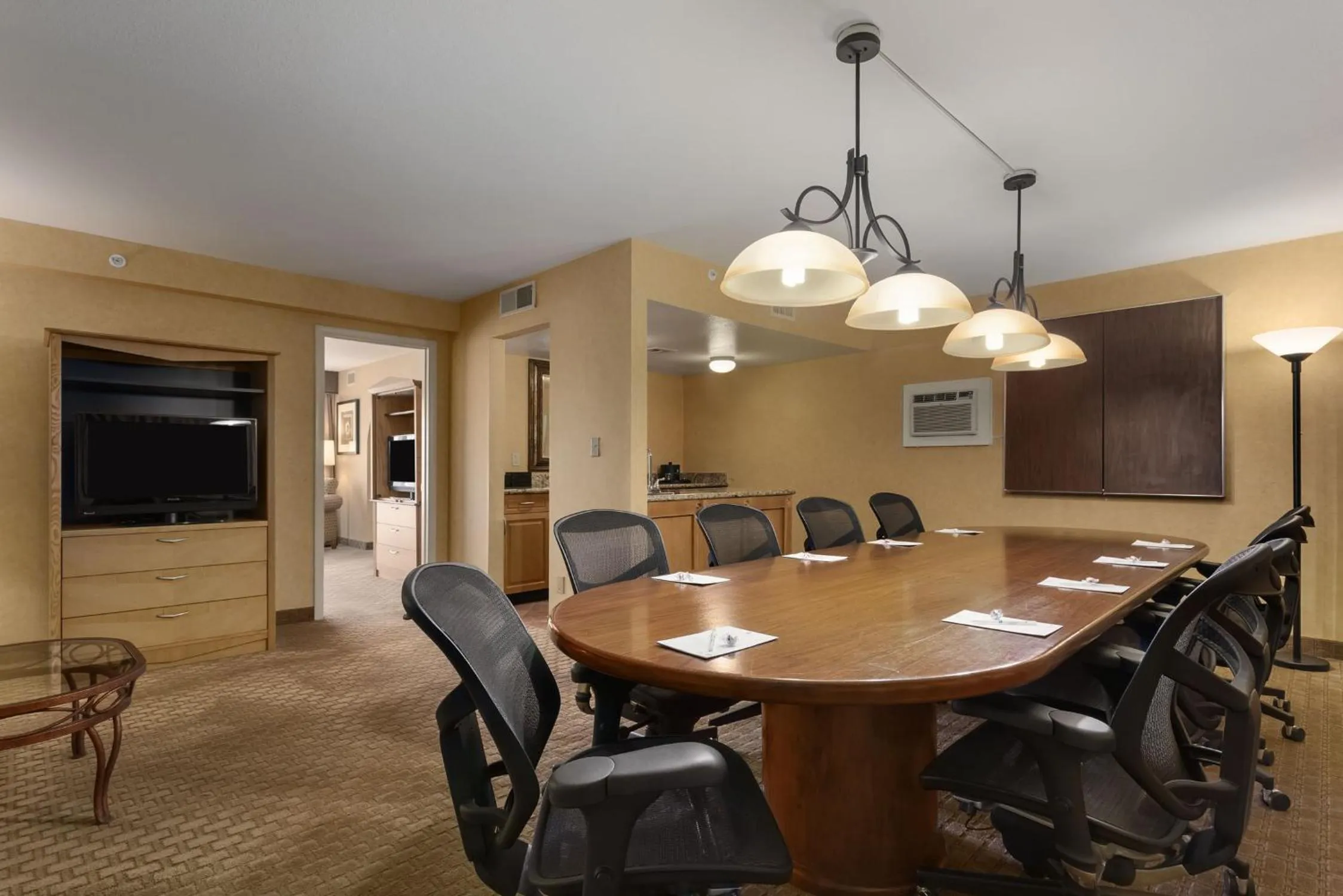 Meeting/conference room in Embassy Suites Phoenix Airport at 24th Street