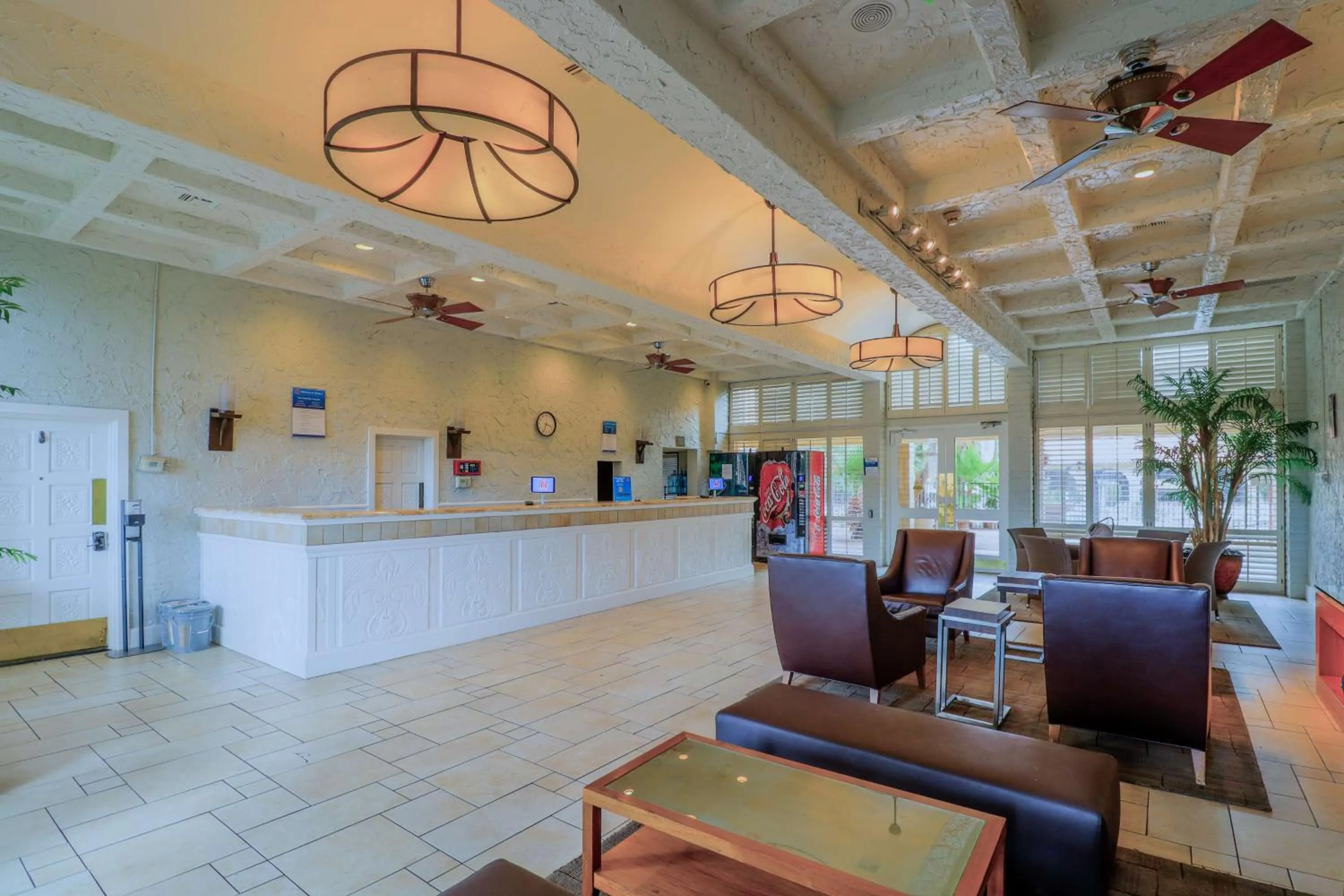 Lobby or reception in Motel 6 Phoenix, AZ – Sky Harbor