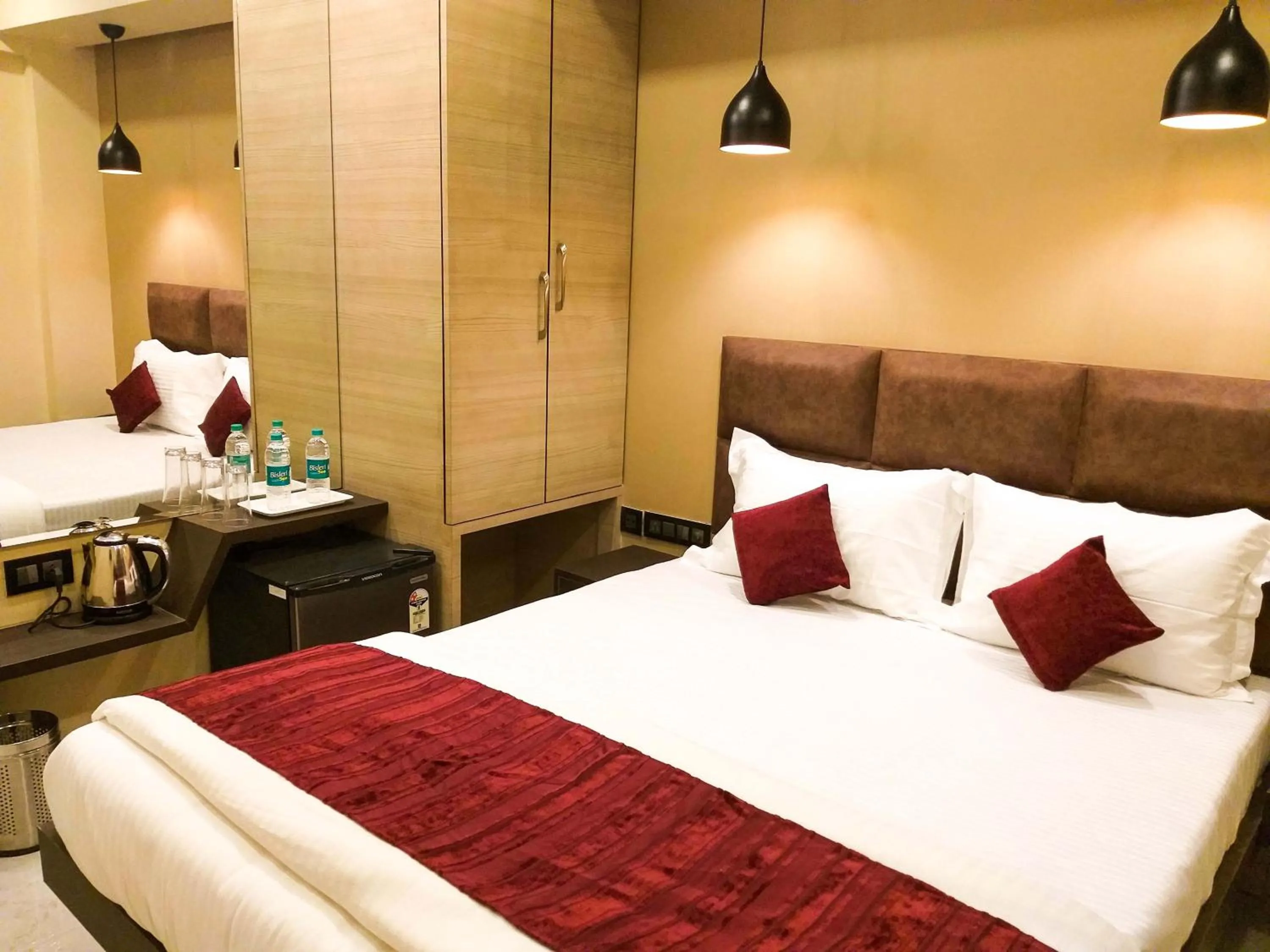 Photo of the whole room, Bed in The Fountain Inn - Fort