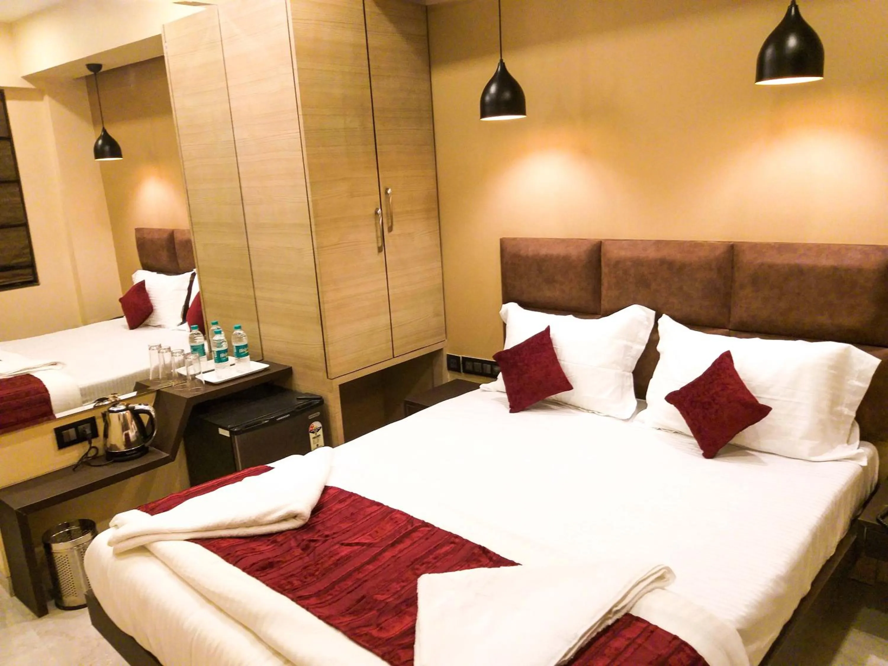 Photo of the whole room, Bed in The Fountain Inn - Fort