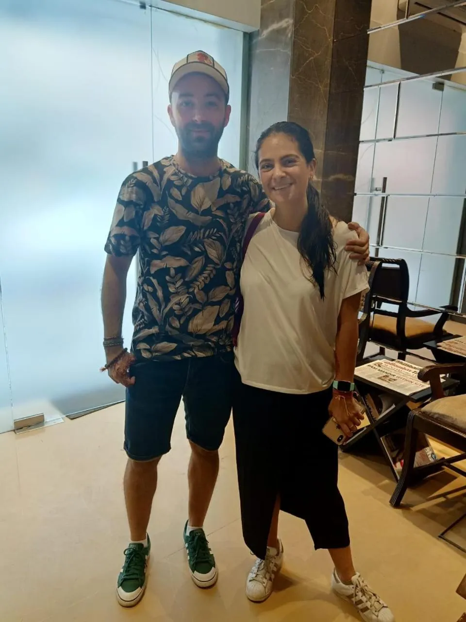 People in The Fountain Inn - Fort