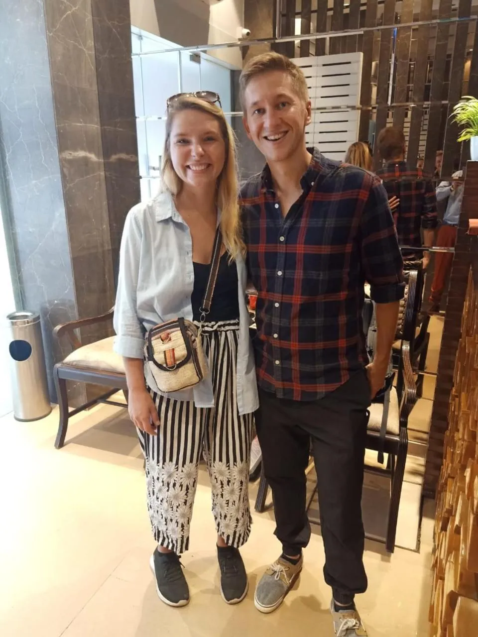 People in The Fountain Inn - Fort