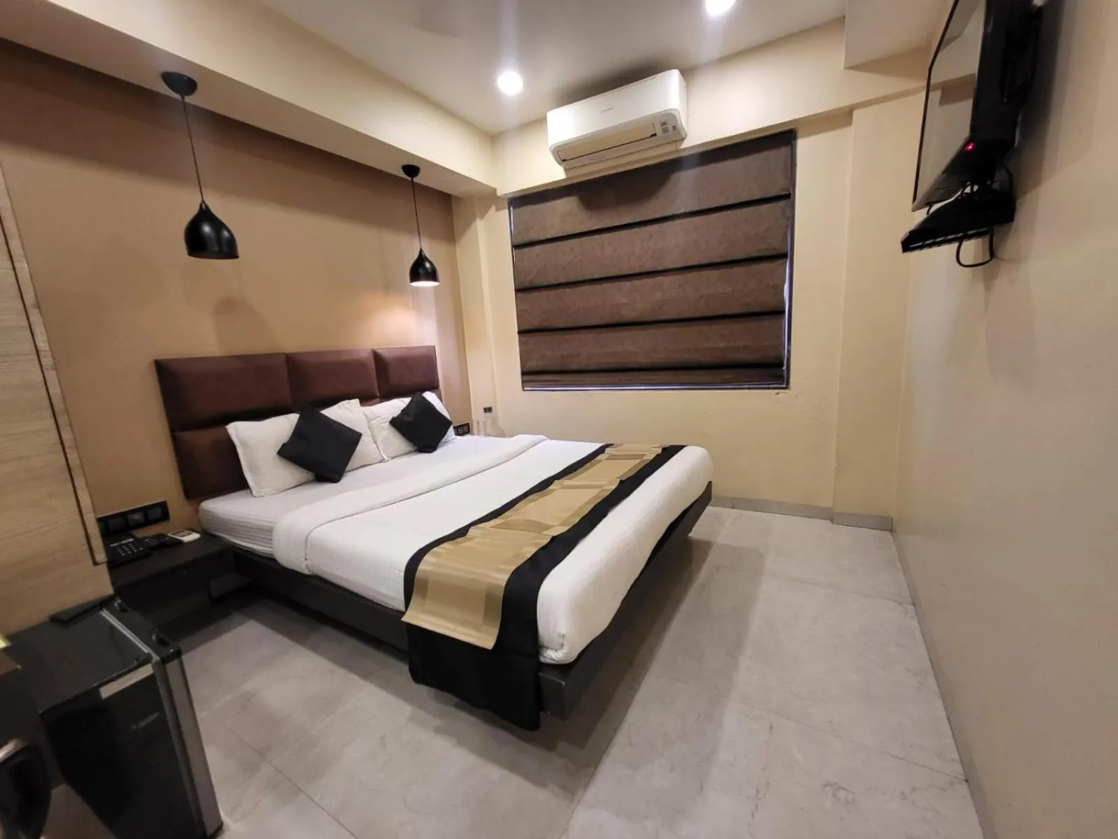 Bedroom, Bed in The Fountain Inn - Fort