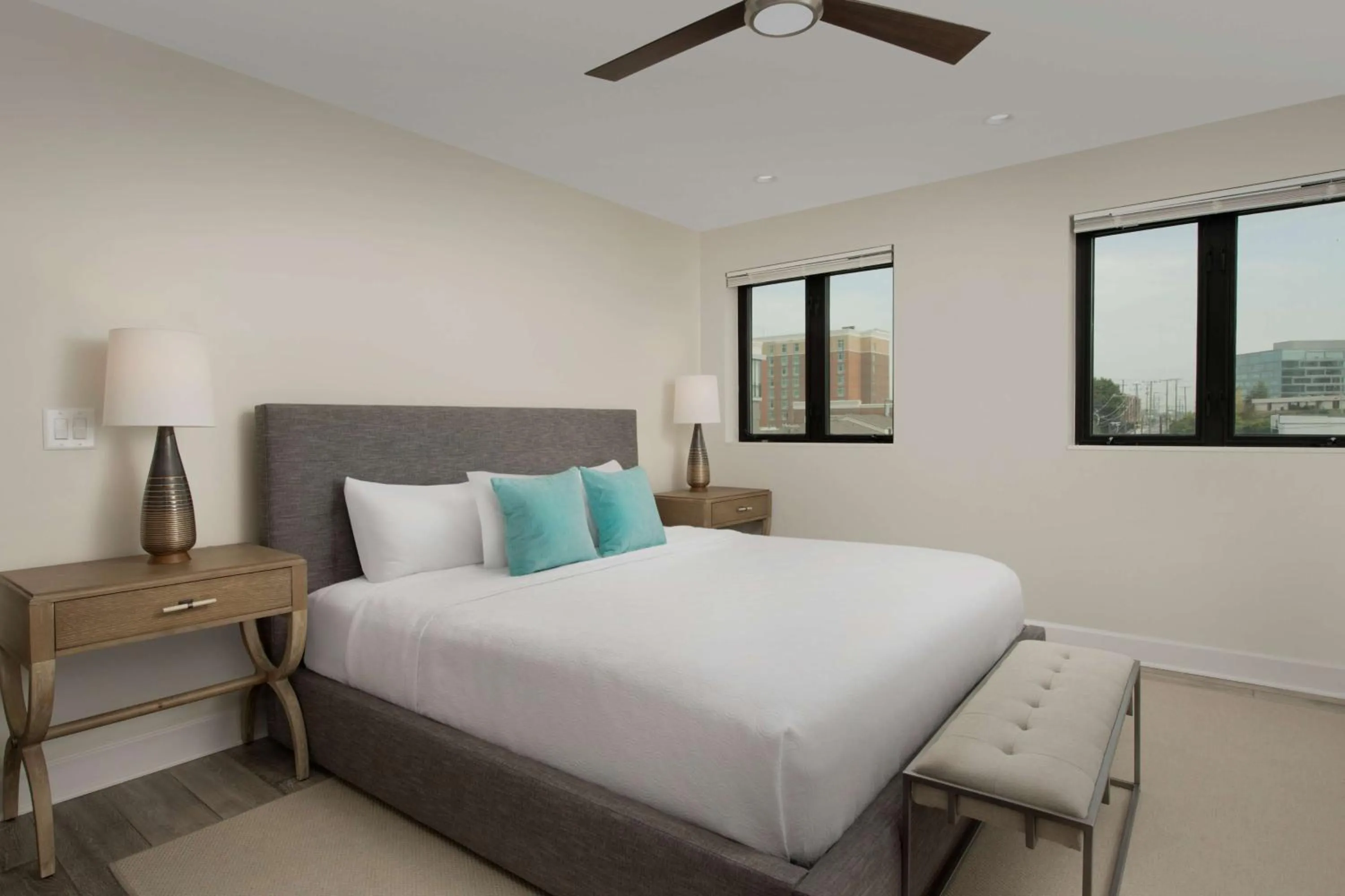 Bed in Home2 Suites By Hilton Nashville Downtown Convention Center