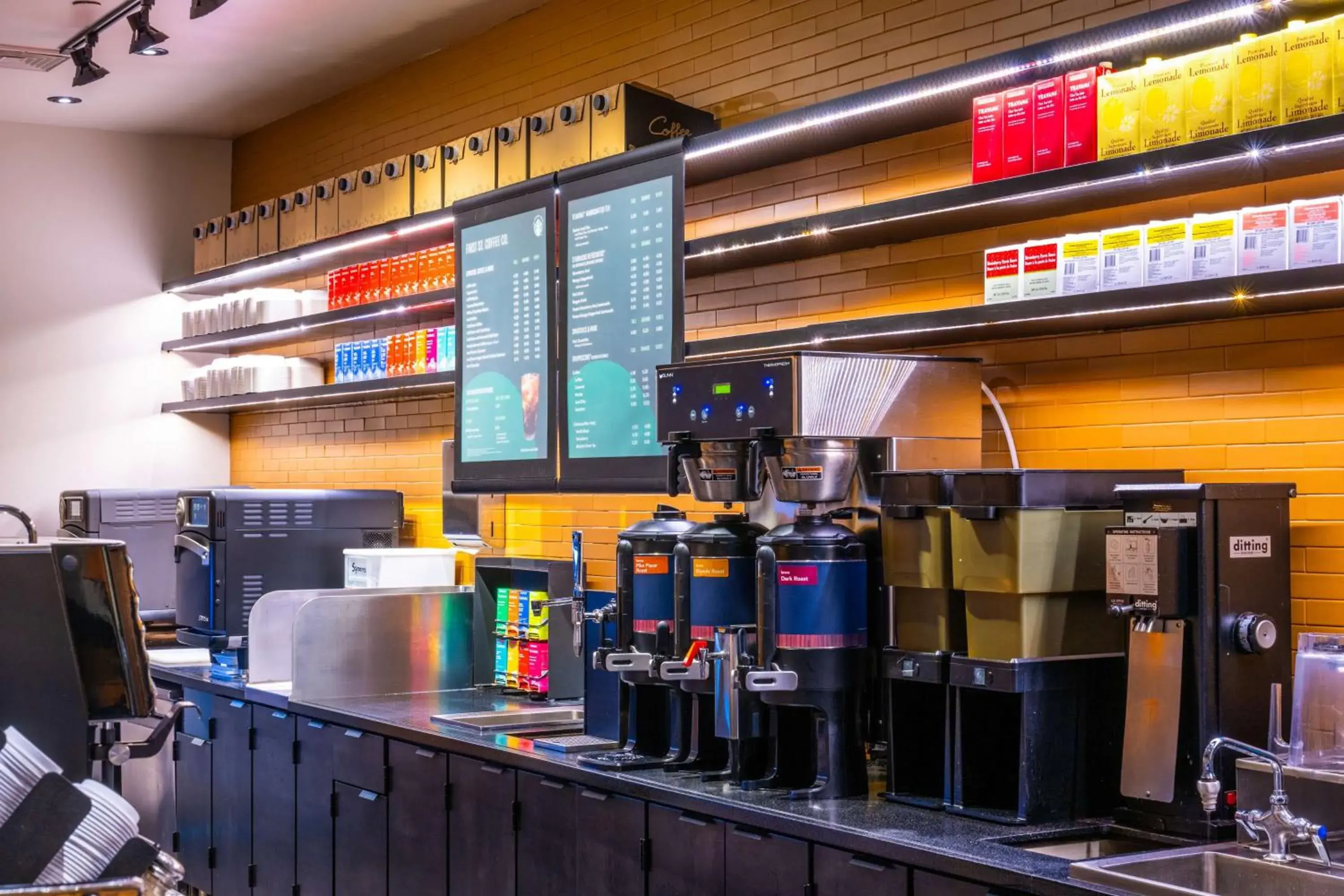 Restaurant/places to eat in Hilton St. Petersburg Bayfront Restaurant/places to eat in Hilton St. Petersburg Bayfront