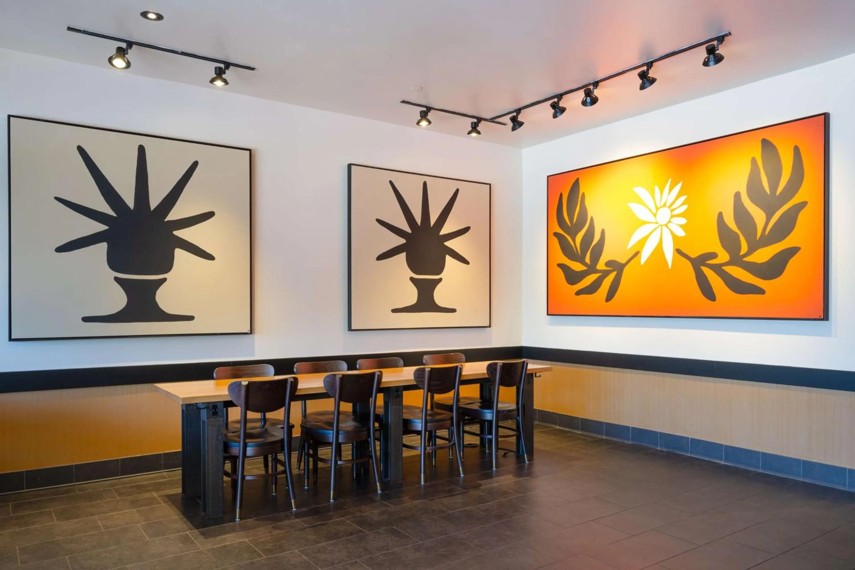 Restaurant/places to eat in Hilton St. Petersburg Bayfront