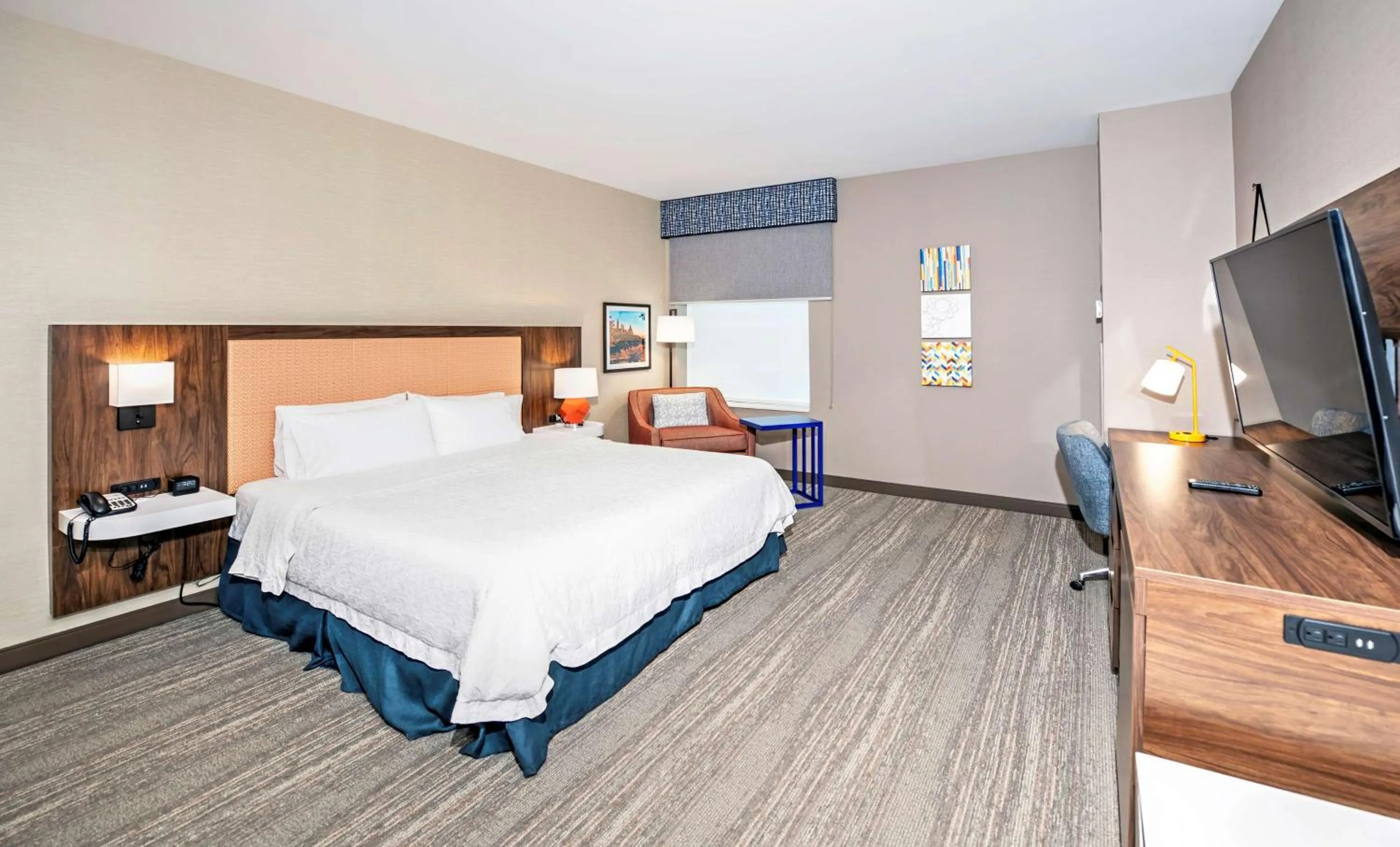 Bedroom, Bed in Hampton by Hilton Ottawa