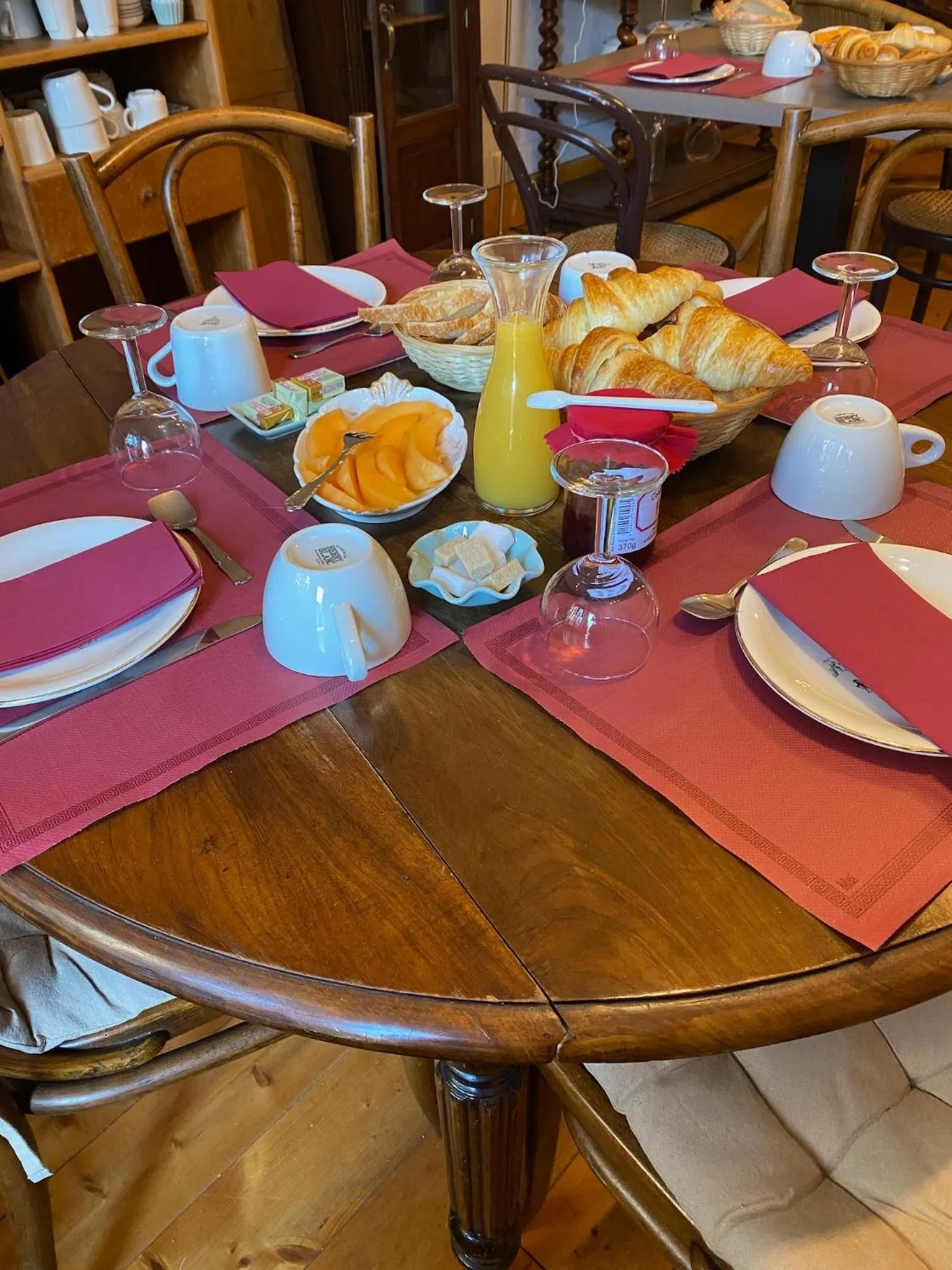 Breakfast in Ermitage Saint Vincent B&B