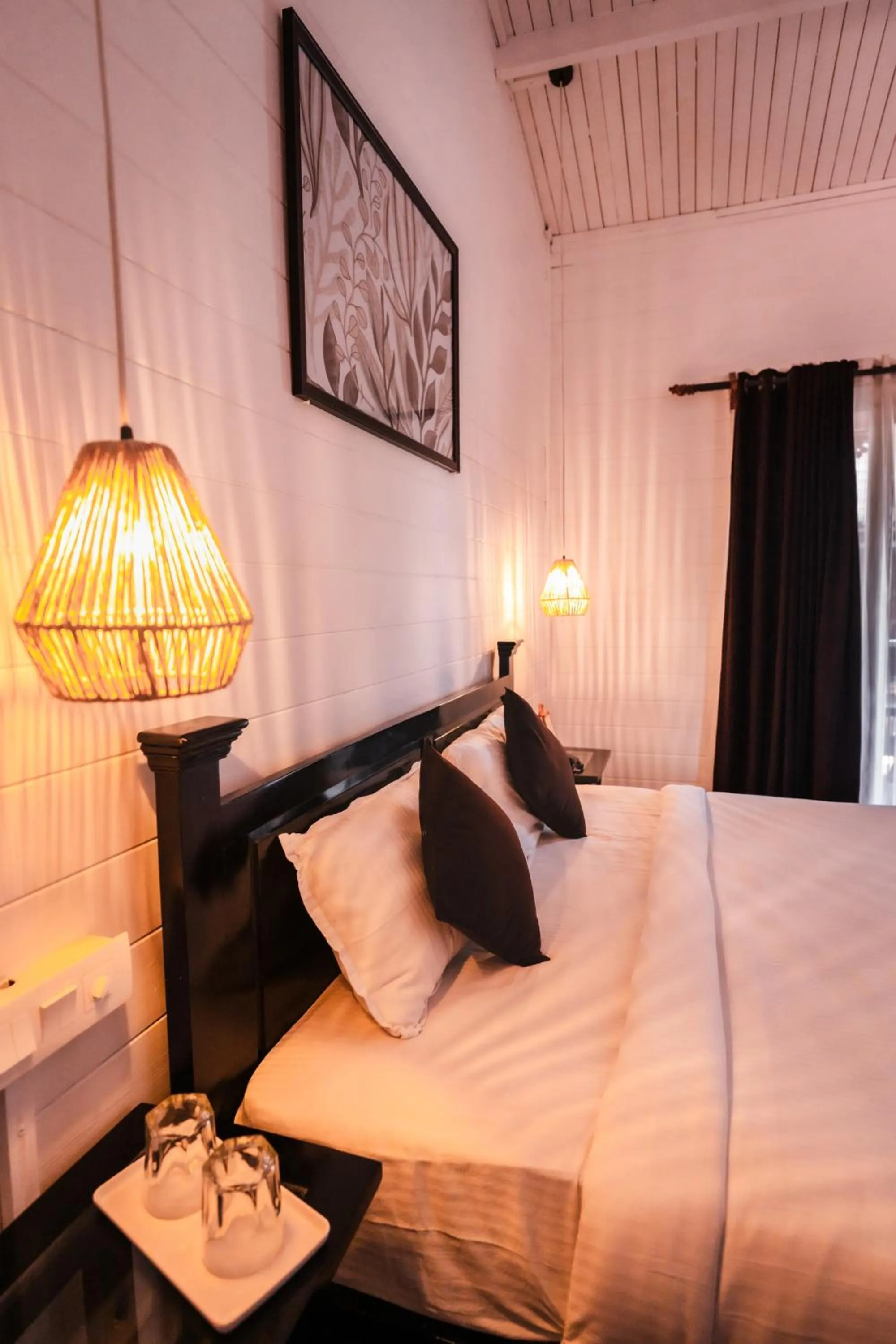 Bedroom, Bed in The Regalia Resort