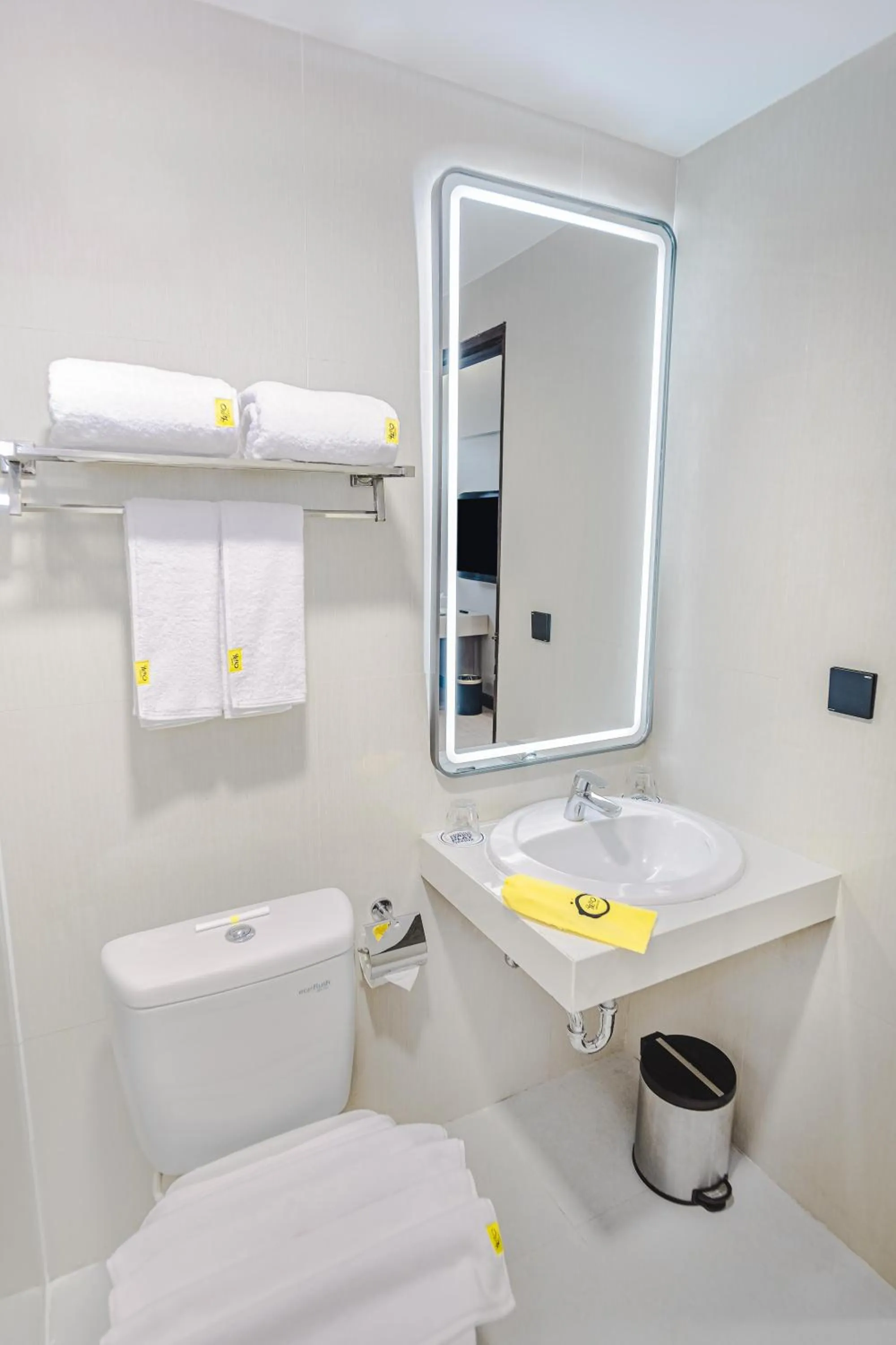 Toilet in Yello Hotel Samarinda