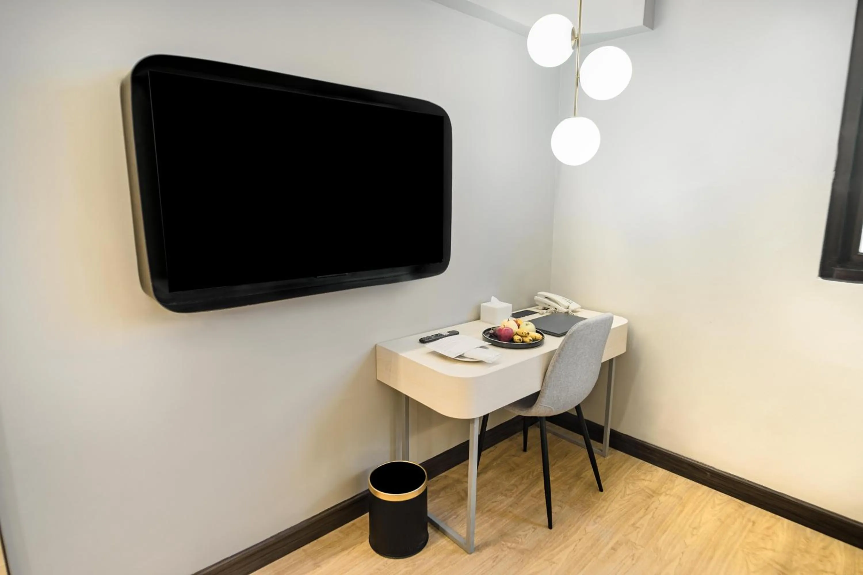 TV and multimedia in Yello Hotel Samarinda