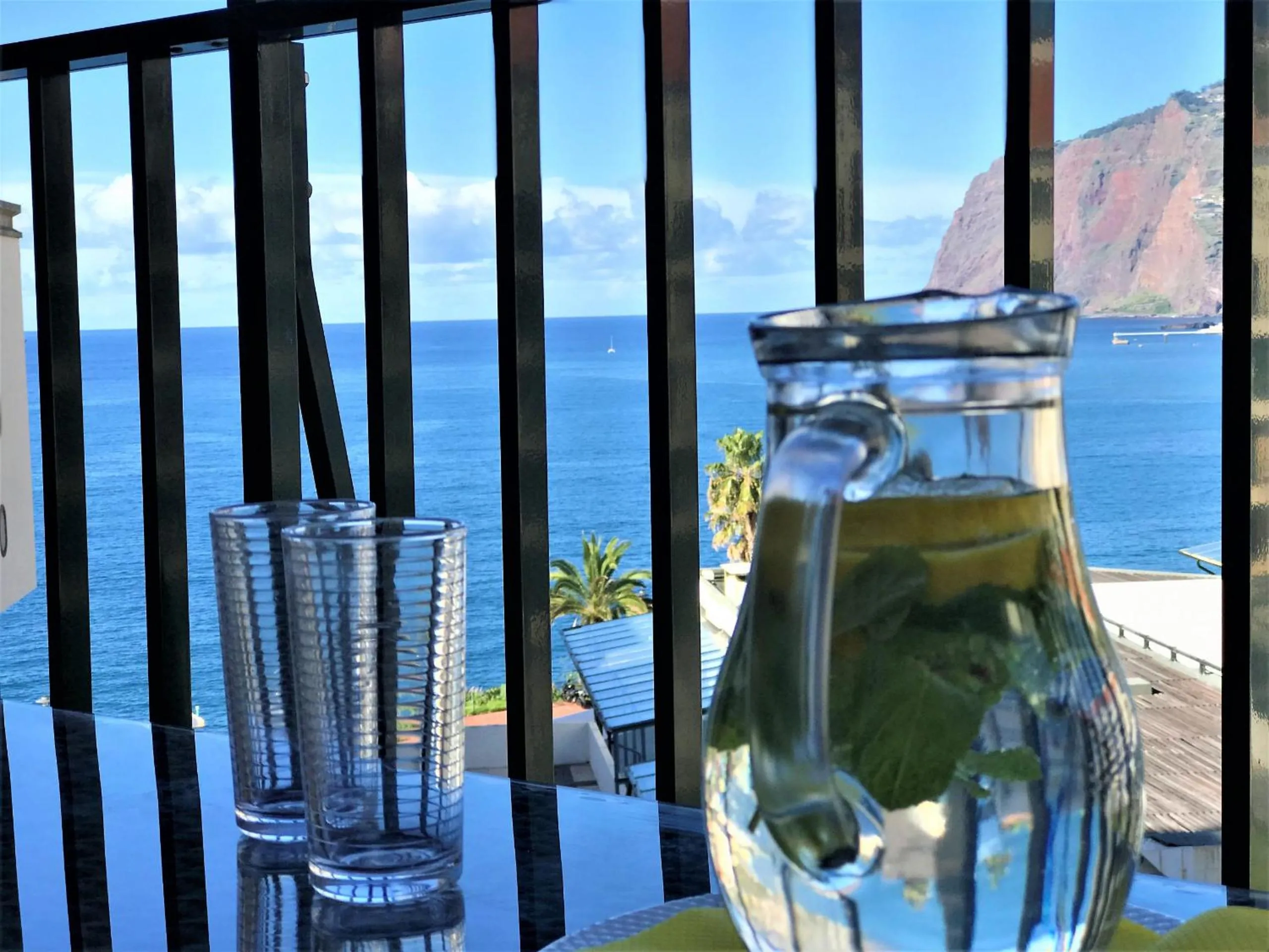 Balcony/Terrace in Golden View by Homie