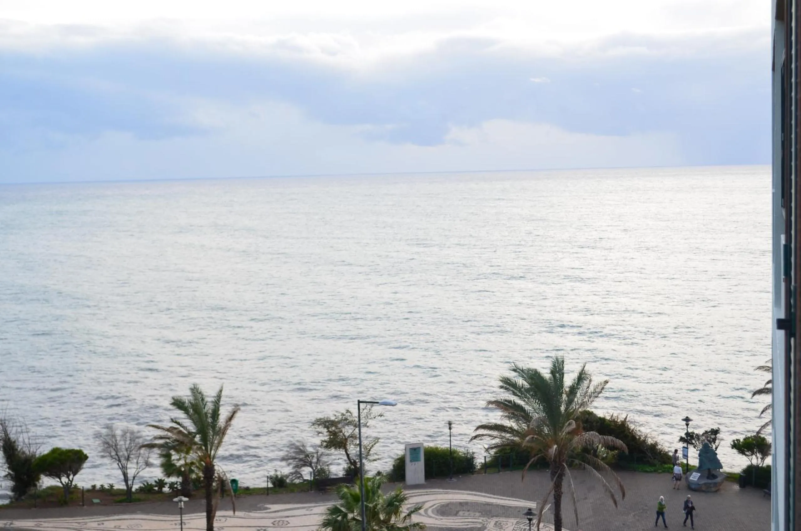 Balcony/Terrace in Golden View by Homie