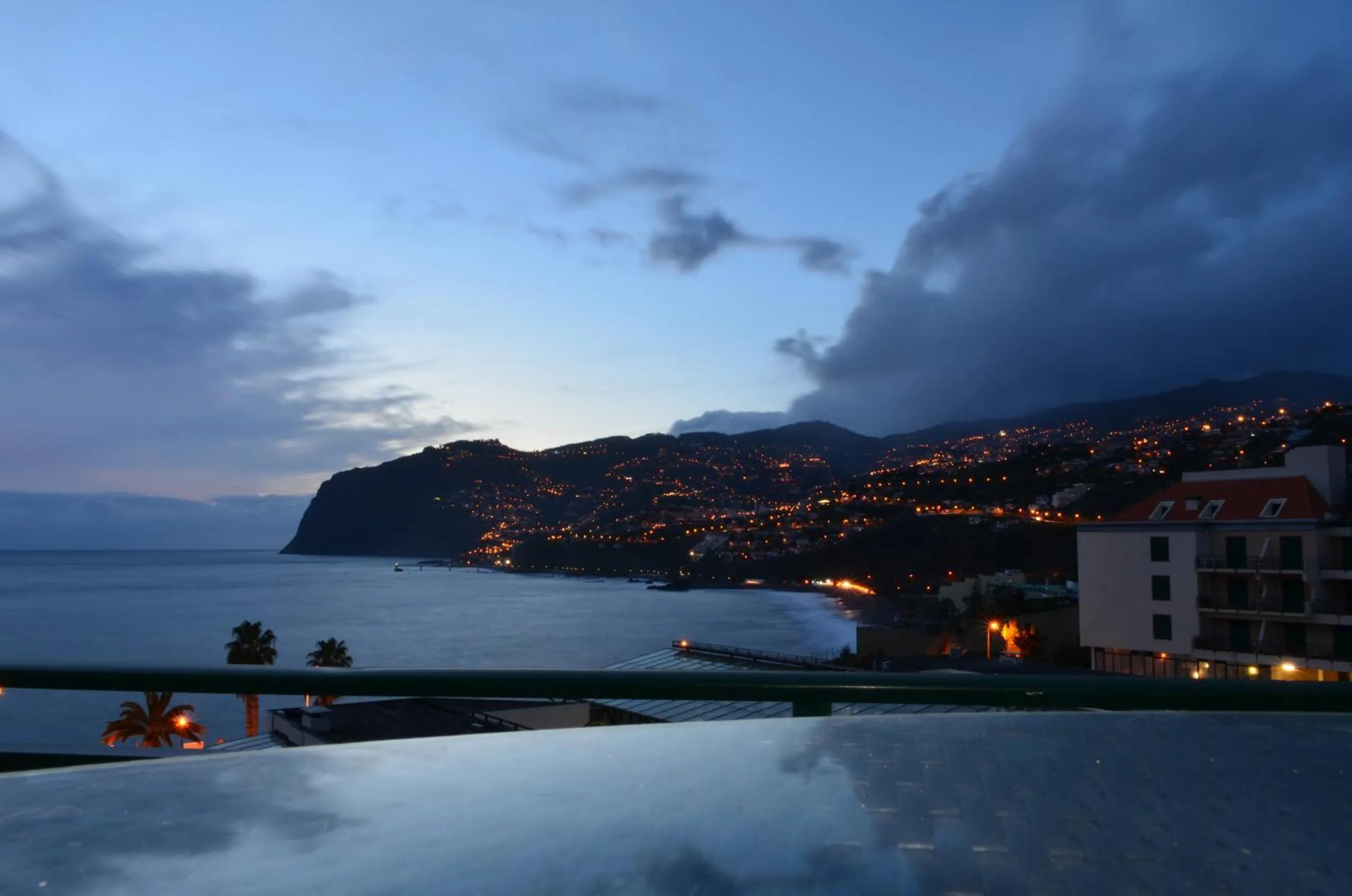 Balcony/Terrace in Golden View by Homie