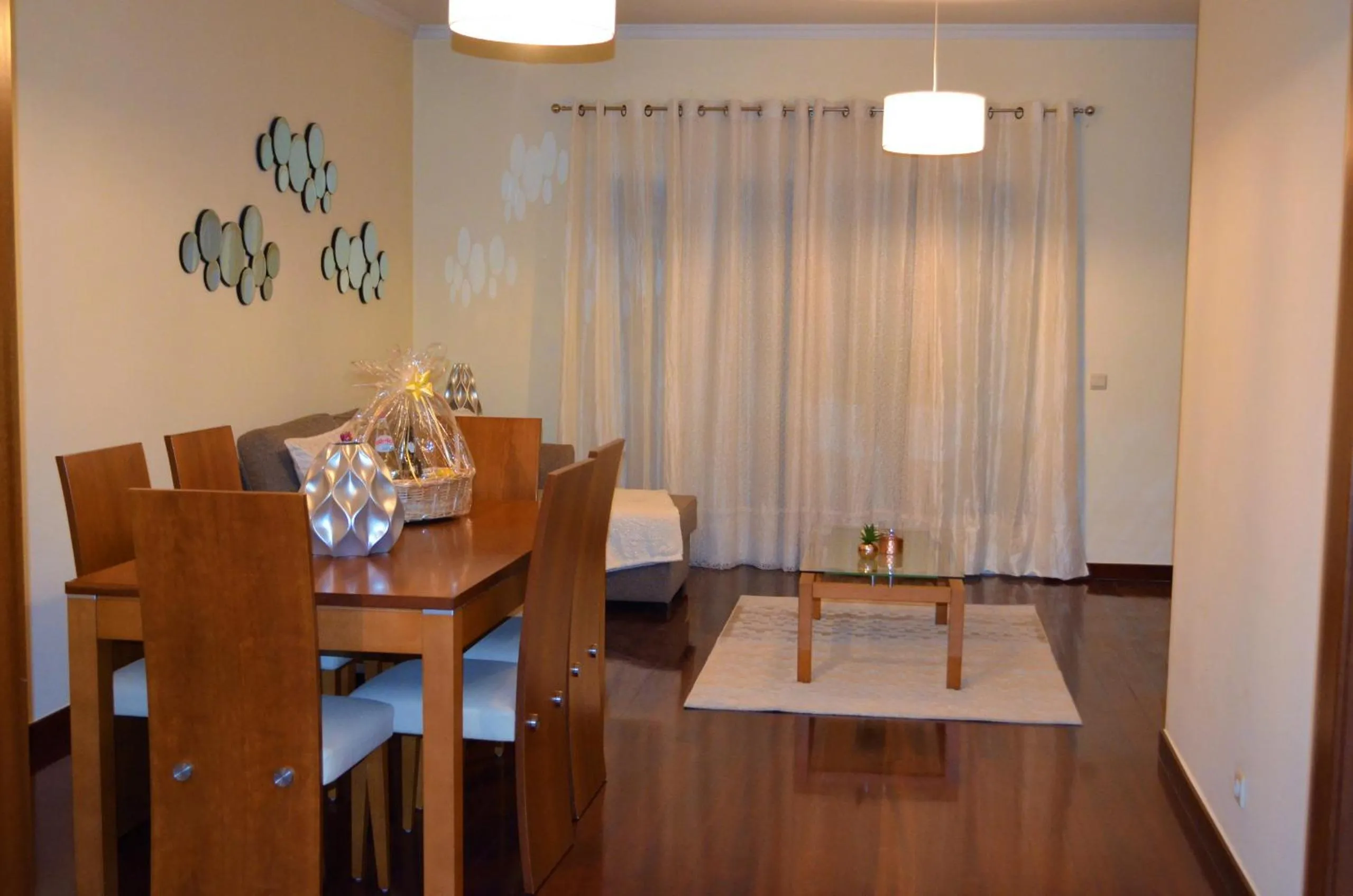 Dining area in Golden View by Homie