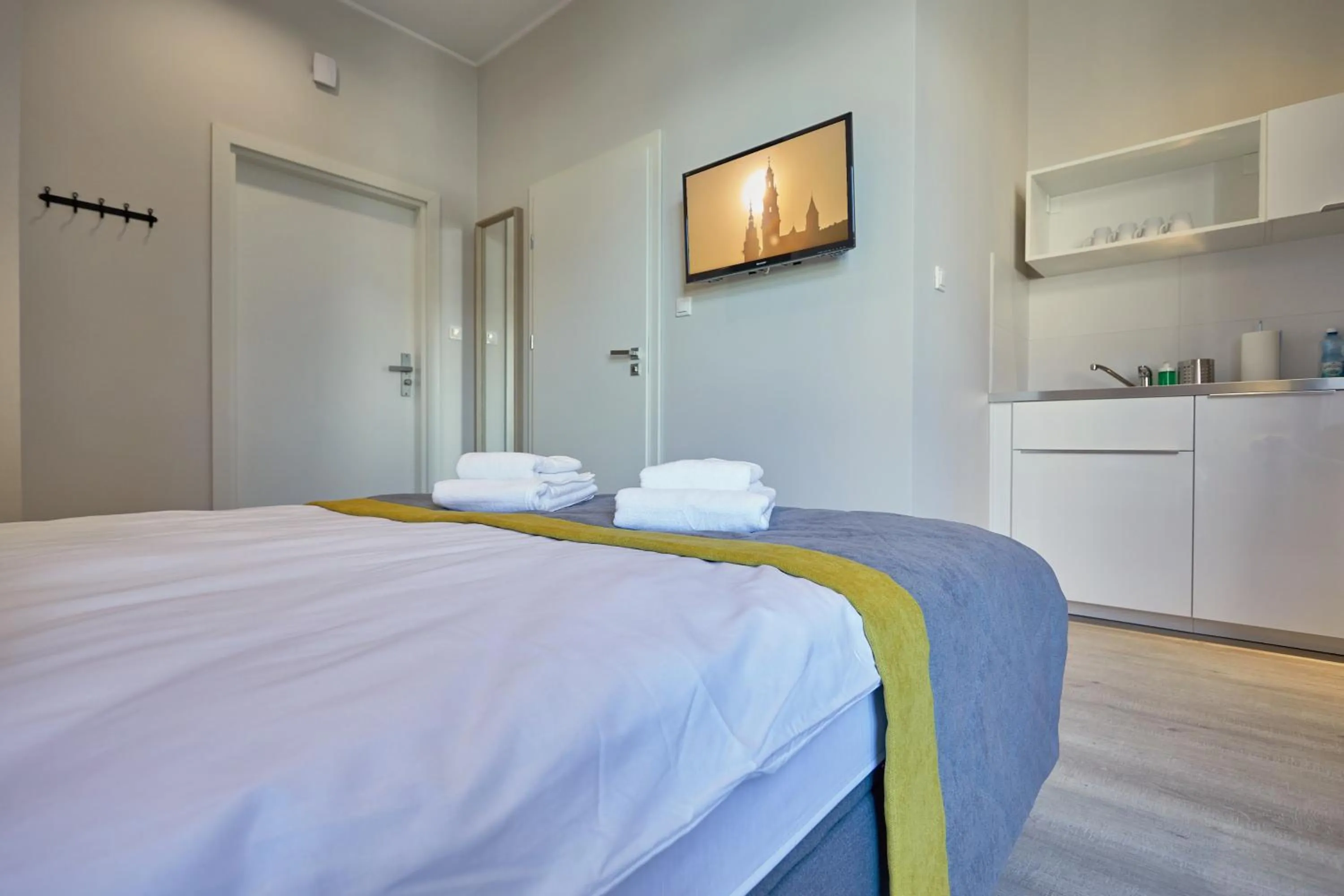 Bed in FLORIANSKA 32 by PI Apartments