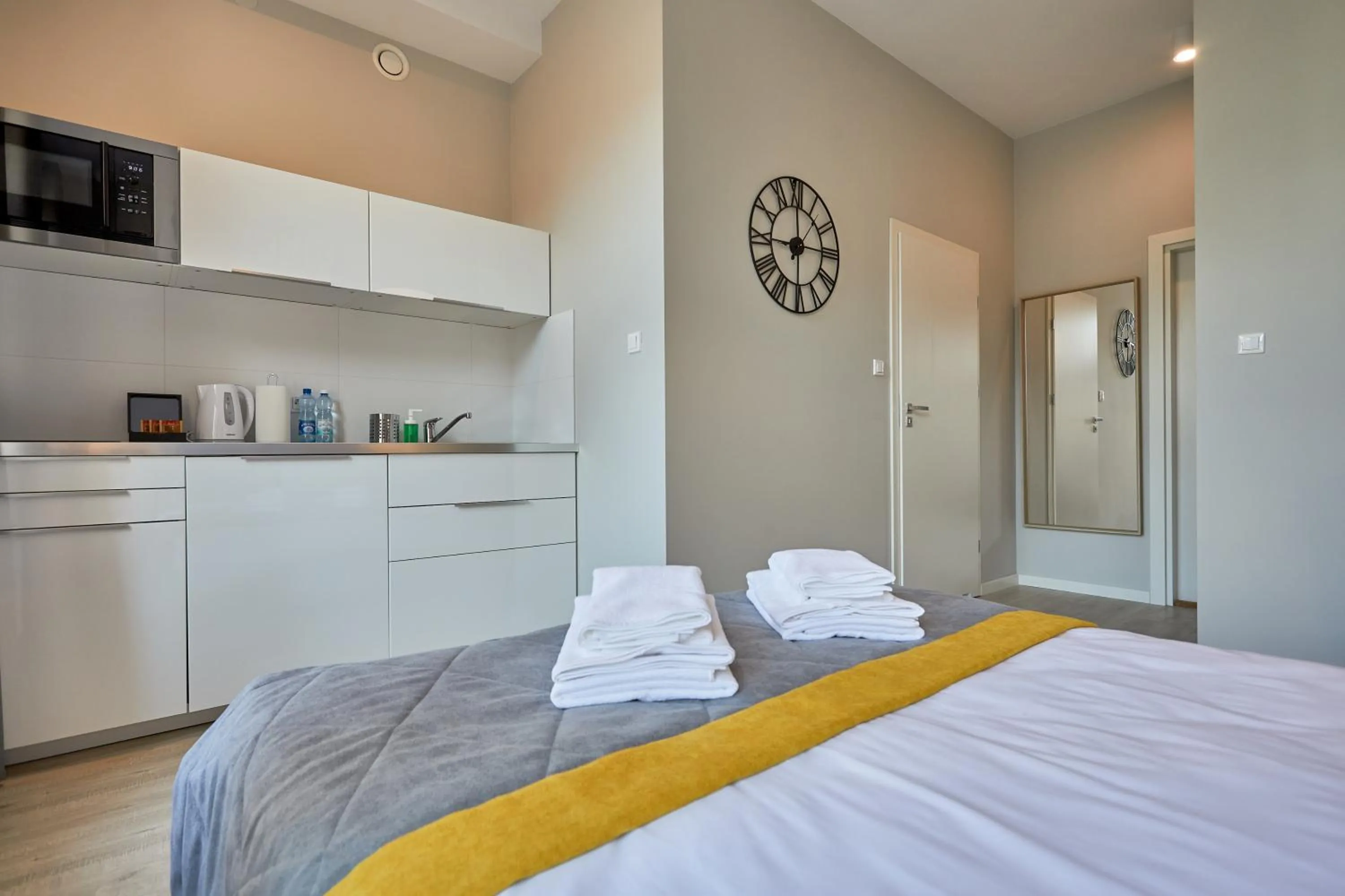 Bed in FLORIANSKA 32 by PI Apartments