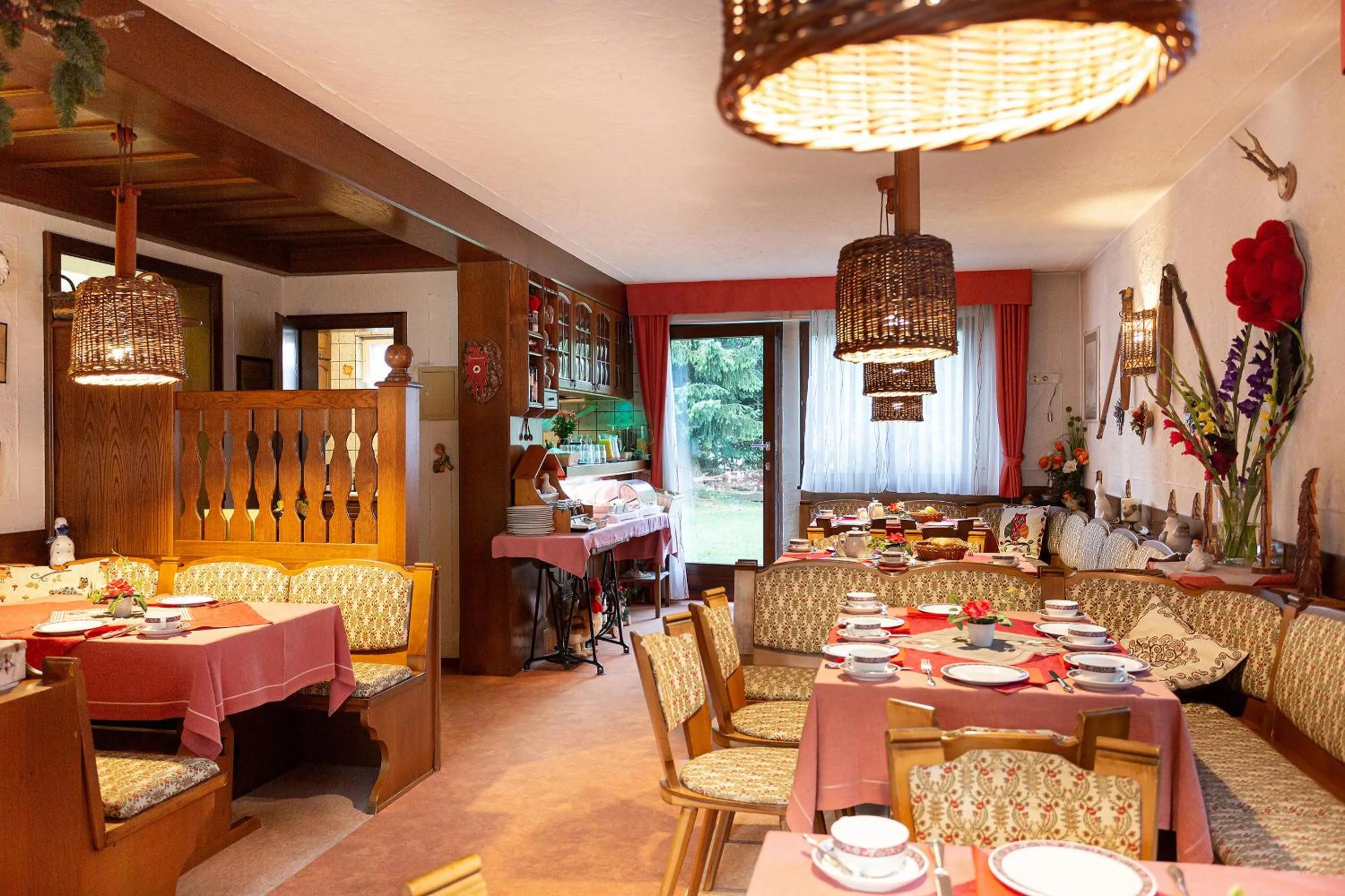 Restaurant/places to eat in Hotel Silberdistel