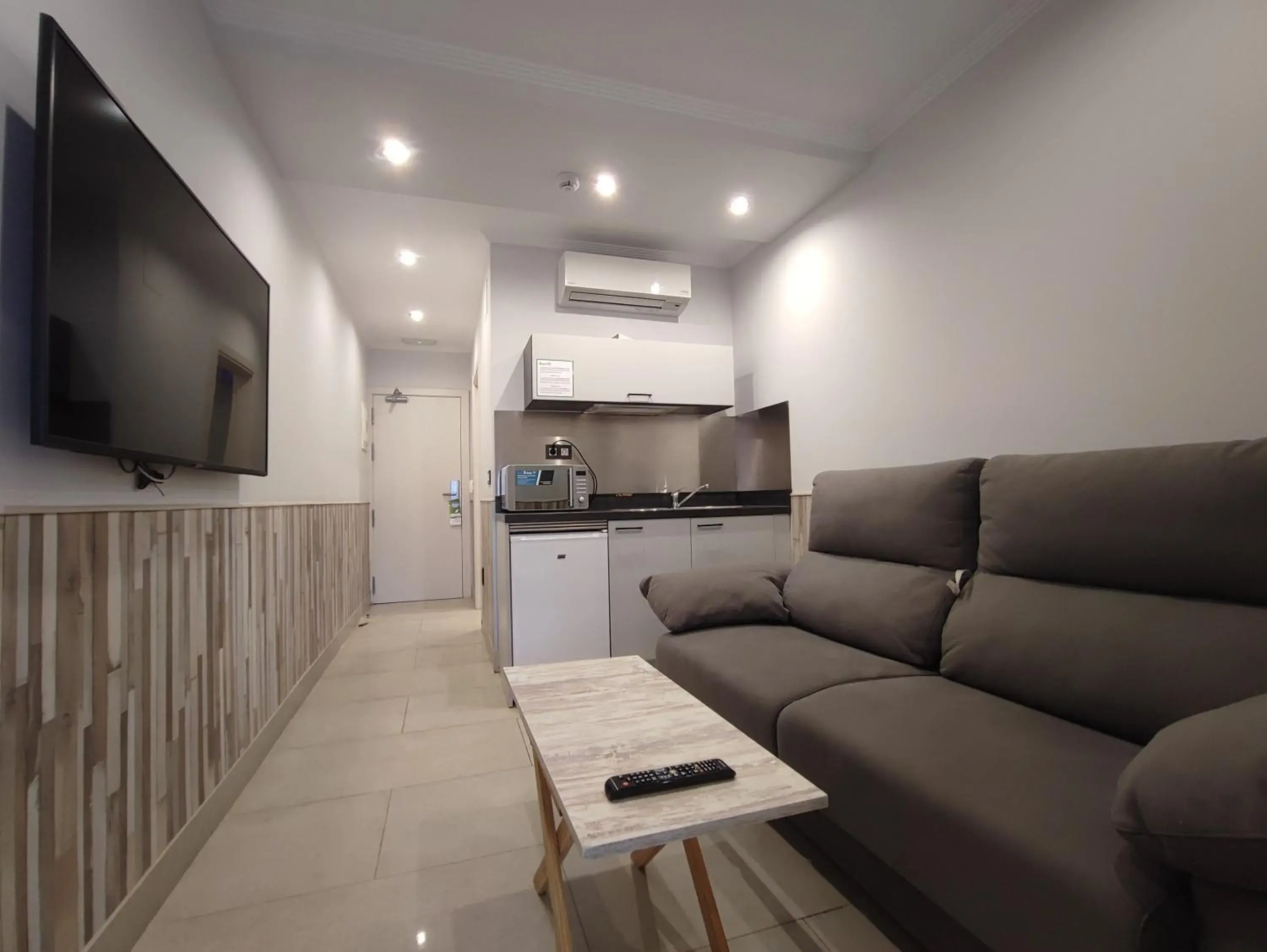 Deluxe Apartment (5 adults) in Pensión Astigarraga Deluxe Apartment (5 adults) in Pensión Astigarraga