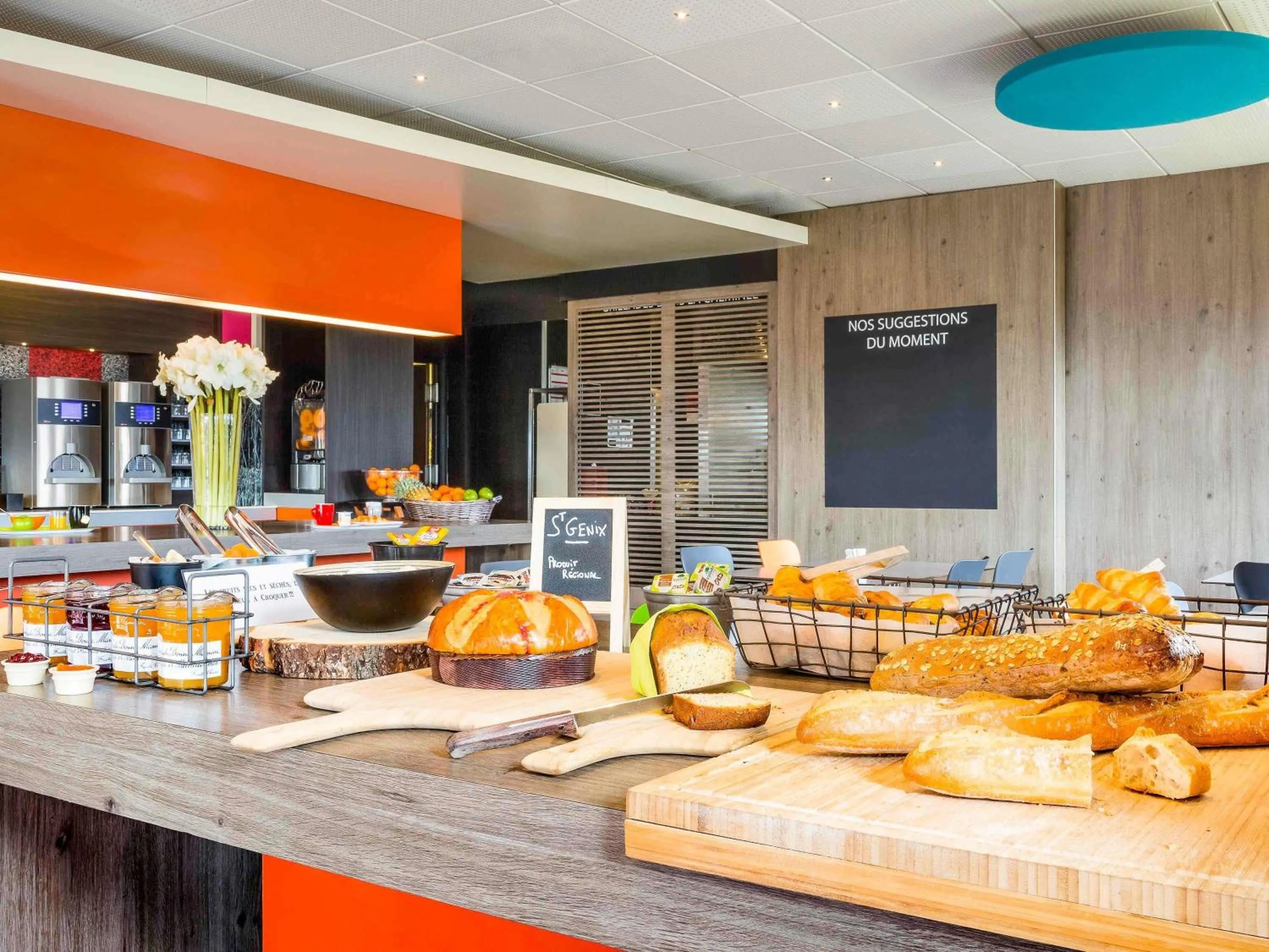 Breakfast in ibis Styles Romans-Valence Gare TGV