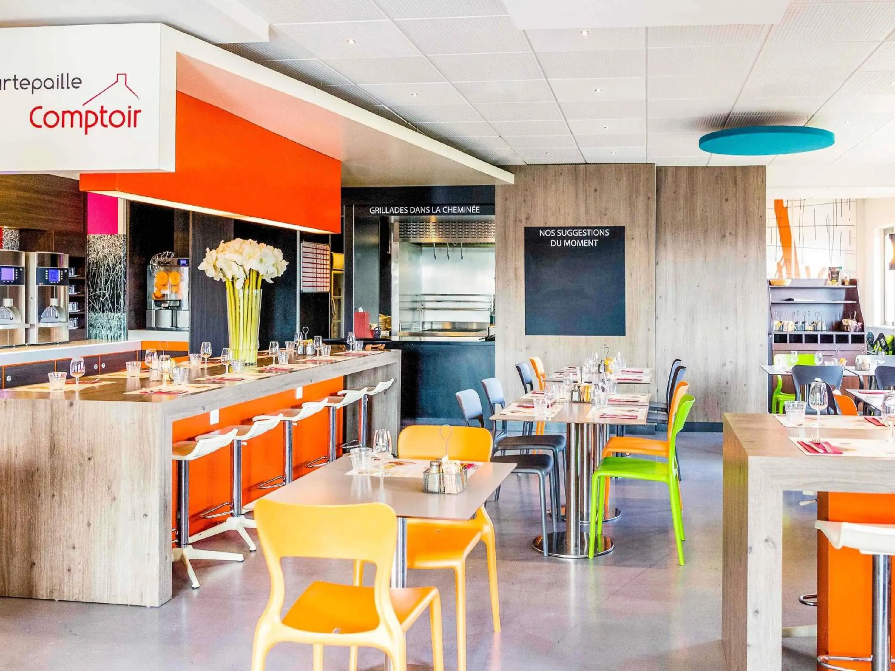 Restaurant/places to eat in ibis Styles Romans-Valence Gare TGV Restaurant/places to eat in ibis Styles Romans-Valence Gare TGV