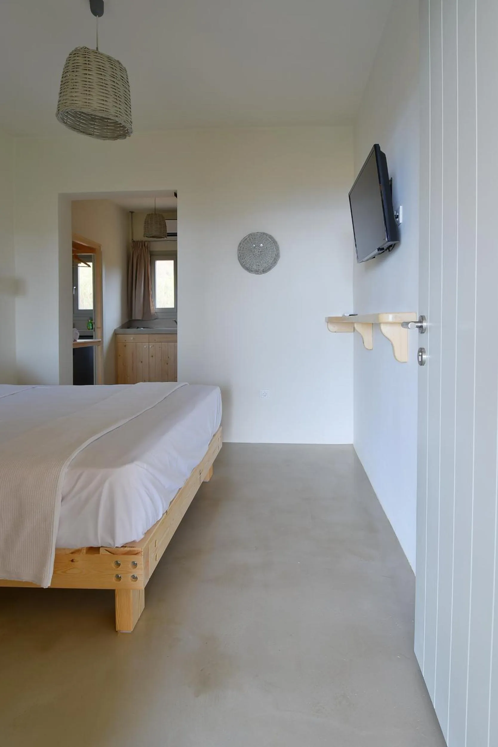 Bed in Rooster Guesthouse Rooms