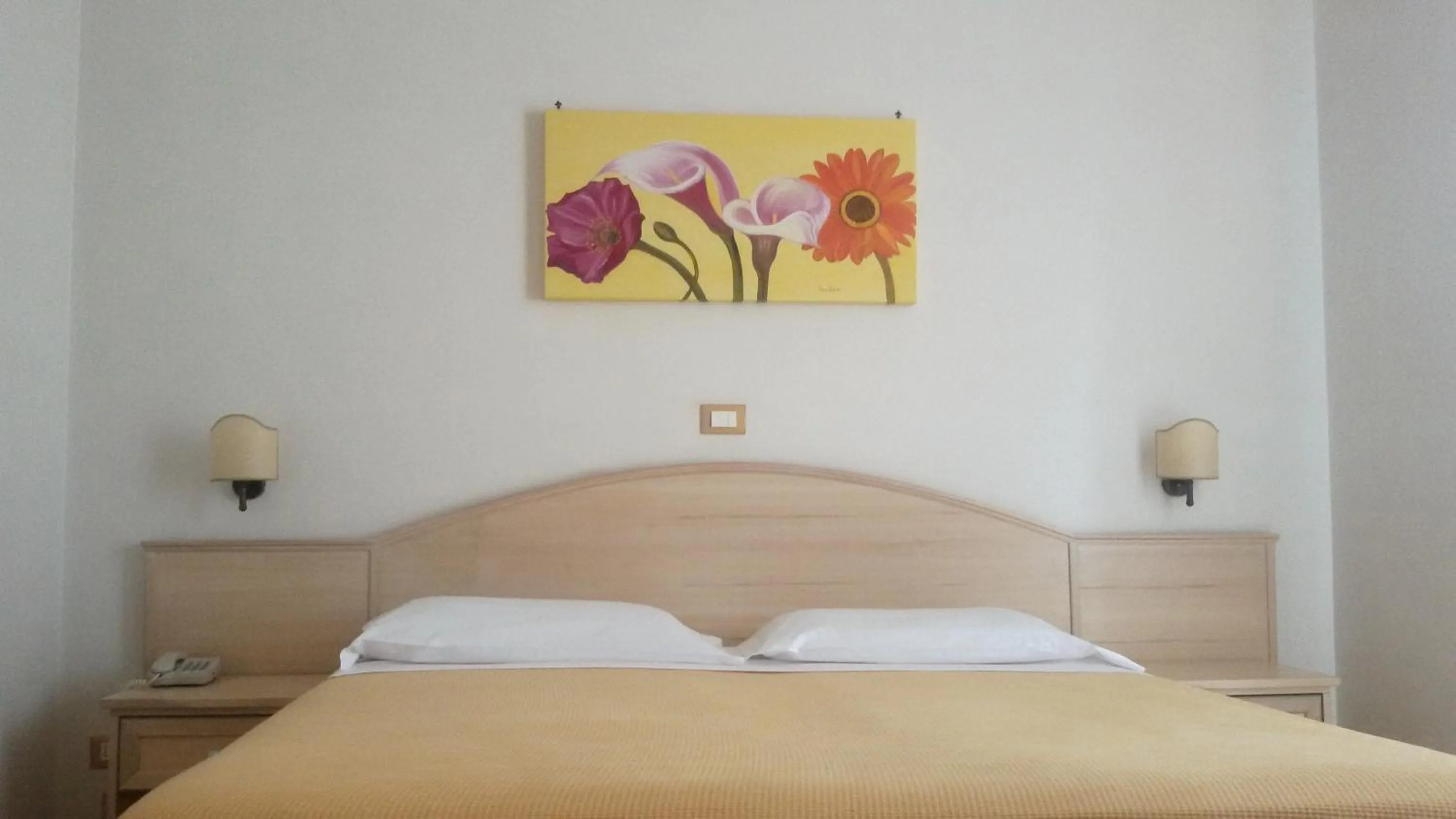 Bedroom, Bed in Hotel Corallo