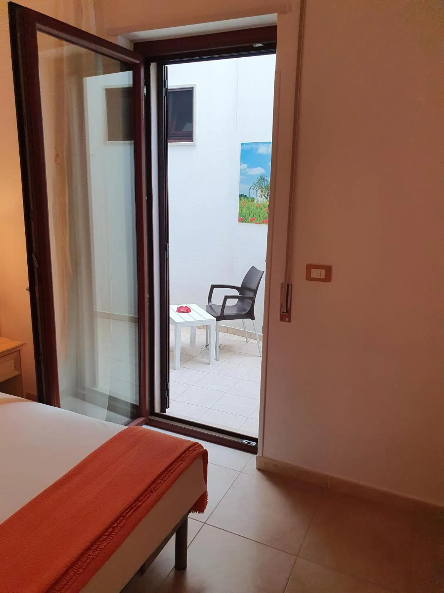 Balcony/Terrace, Bed in Hotel Corallo