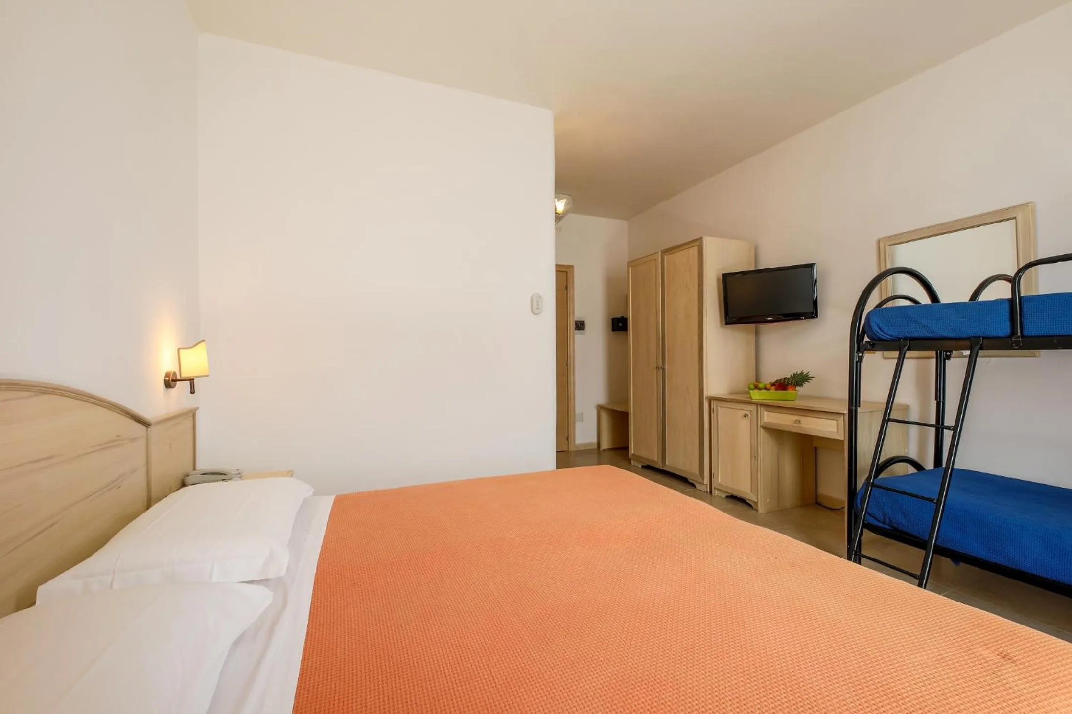 Photo of the whole room, Bed in Hotel Corallo