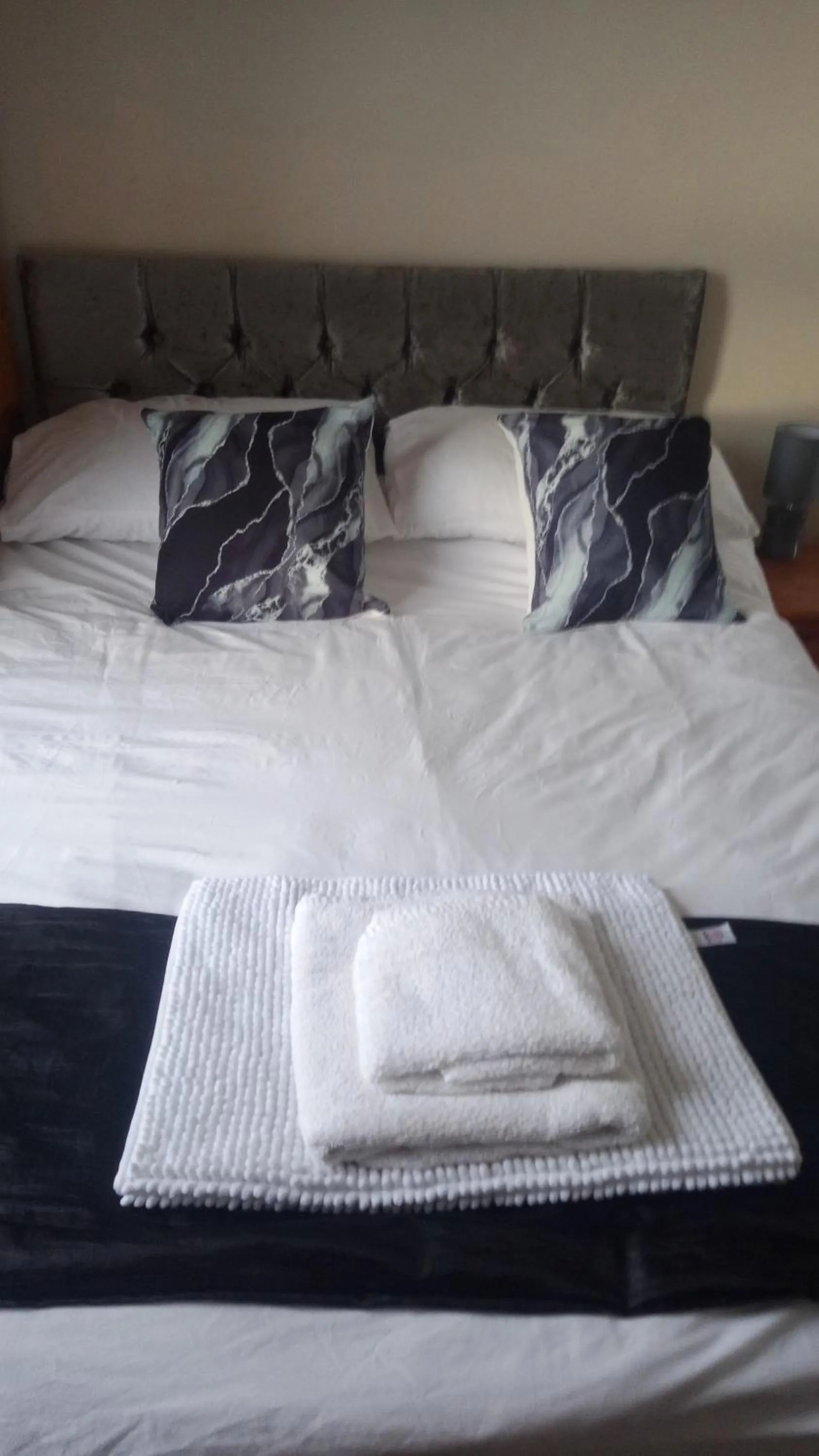 Bedroom, Bed in The Wilton Weymouth