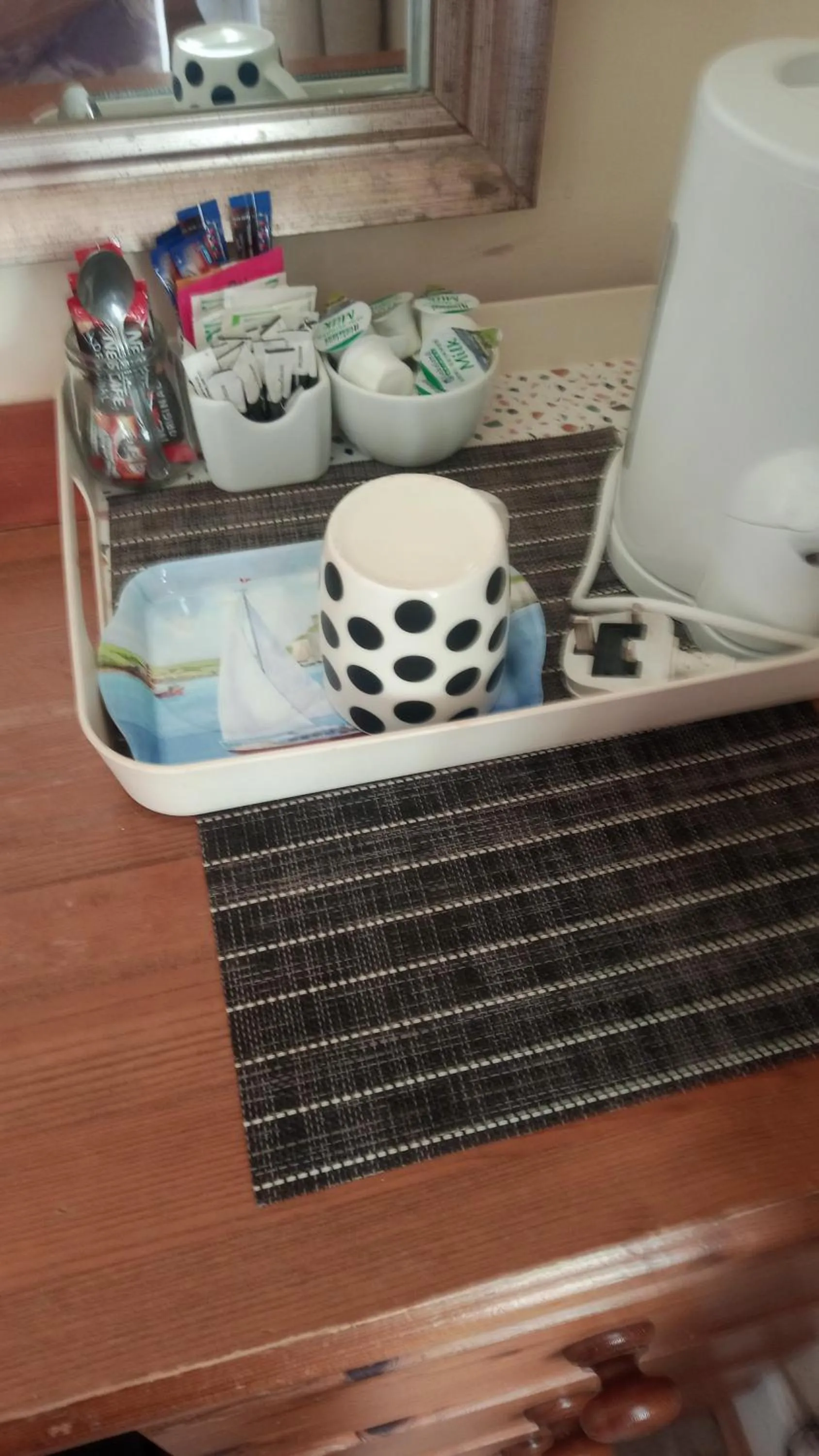 Coffee/tea facilities in The Wilton Weymouth