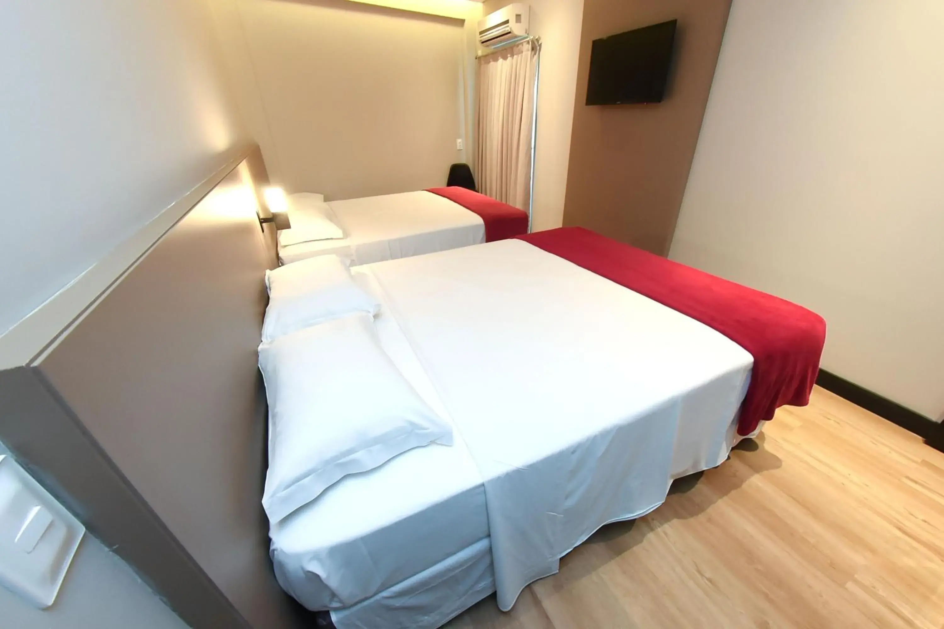 Queen Room with Two Queen Beds in Arco do Sol Park Hotel Queen Room with Two Queen Beds in Arco do Sol Park Hotel