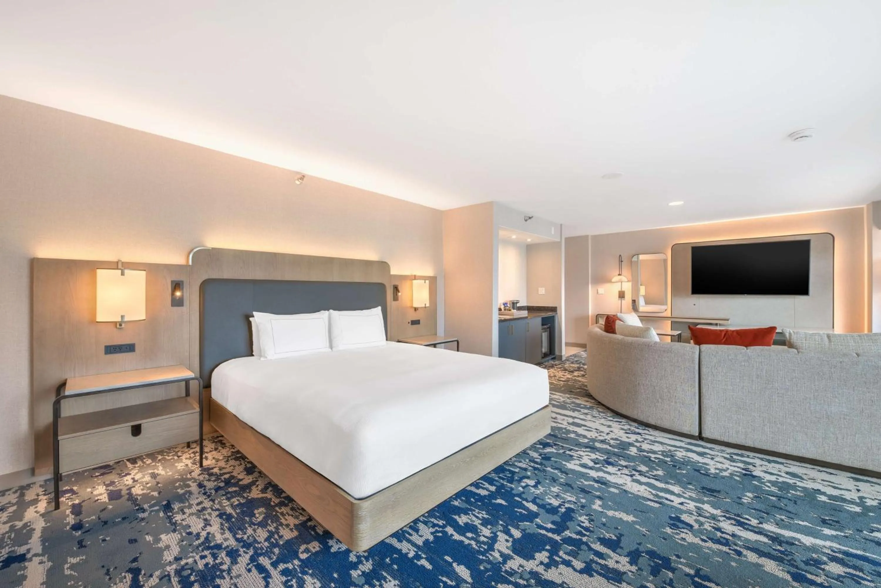 Bed in Hilton Anaheim