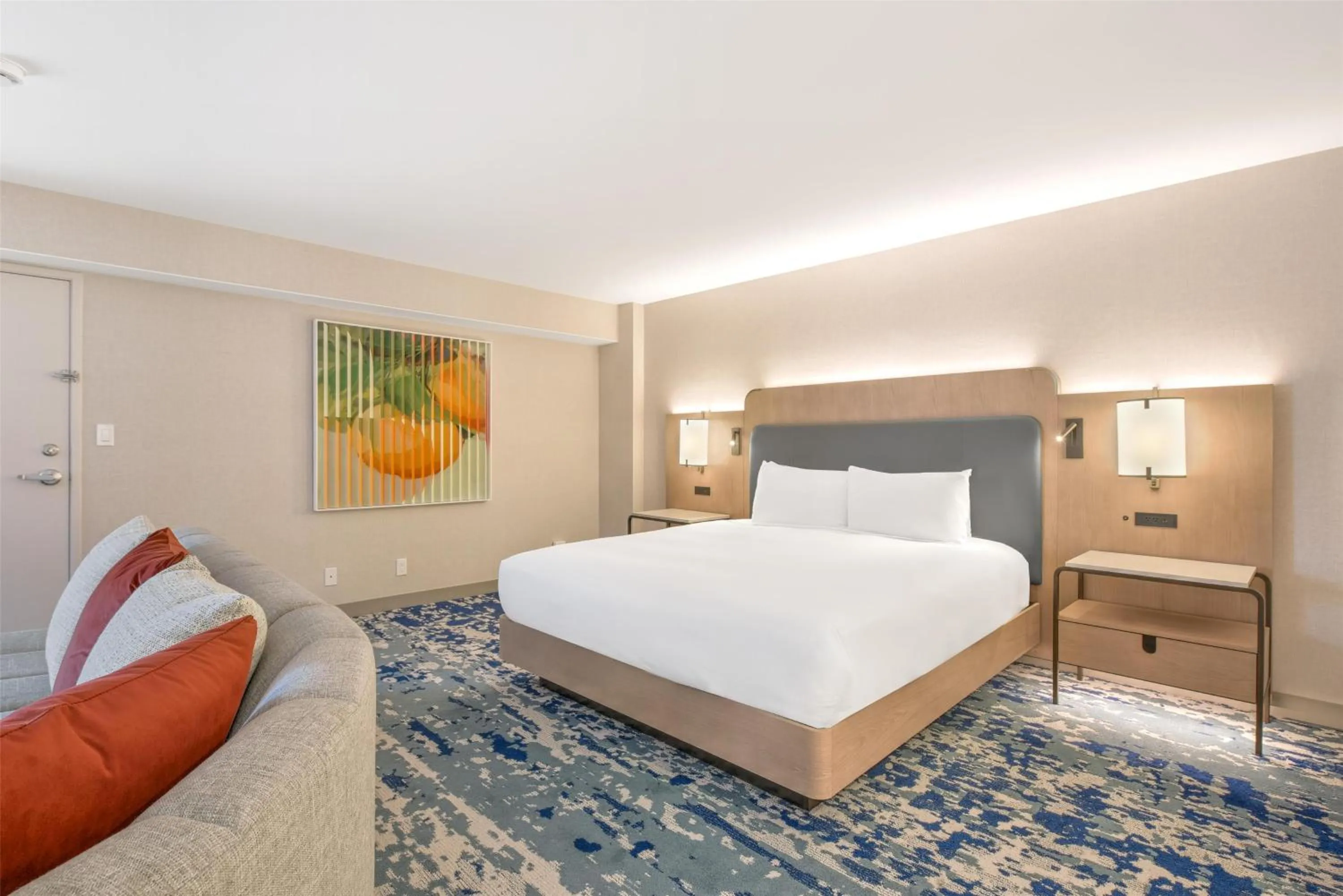 Bed in Hilton Anaheim