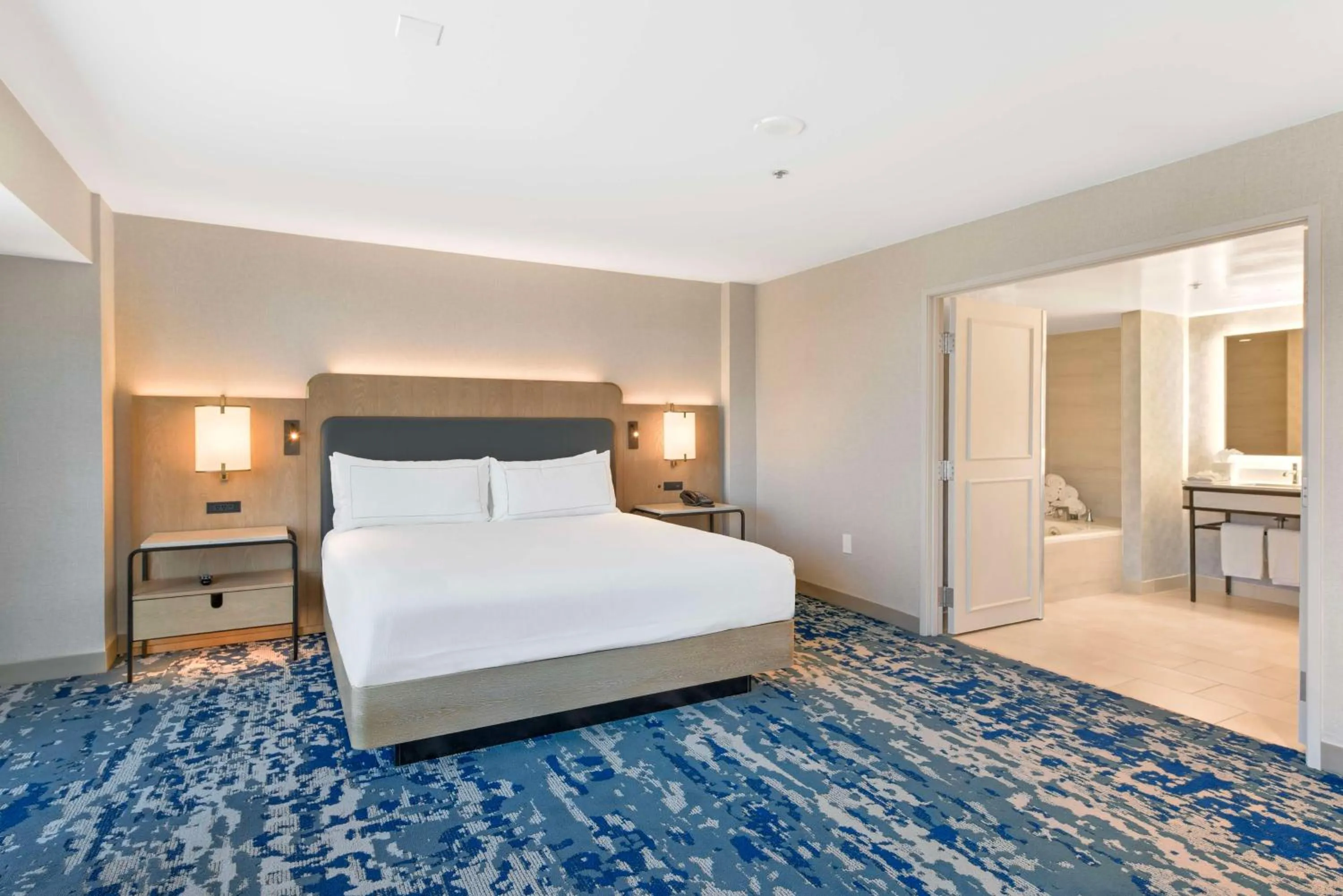 Bed in Hilton Anaheim