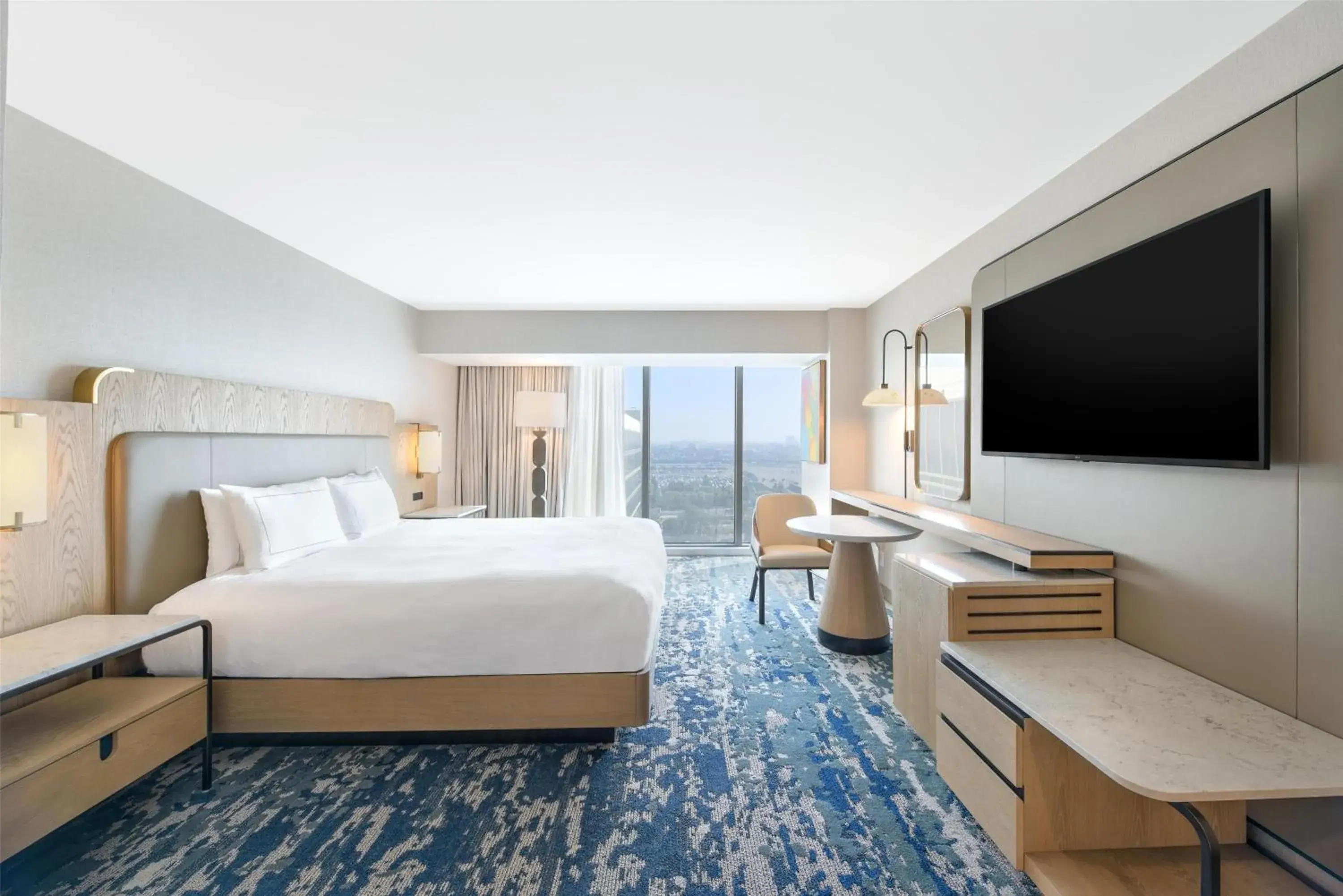 King Room in Hilton Anaheim King Room in Hilton Anaheim