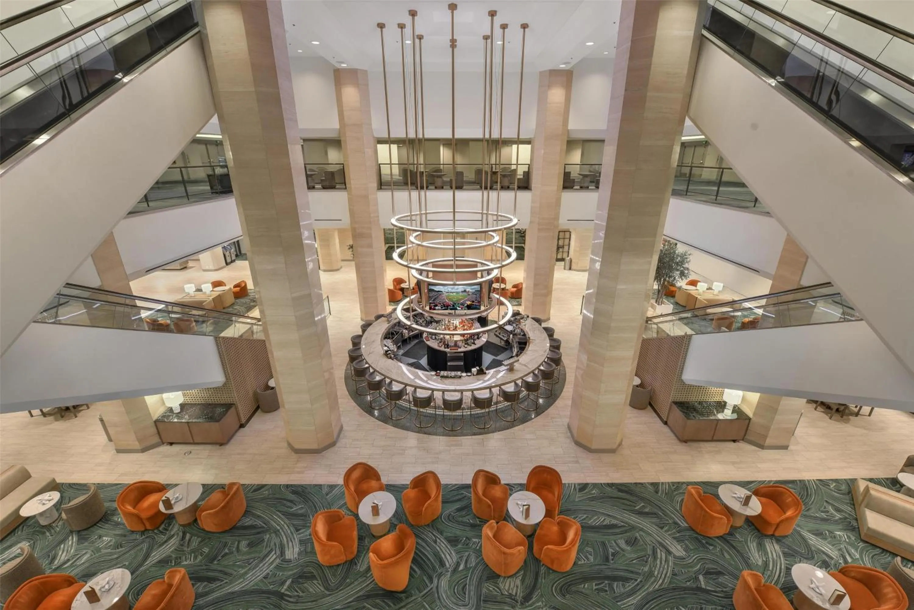 Lounge or bar in Hilton Anaheim