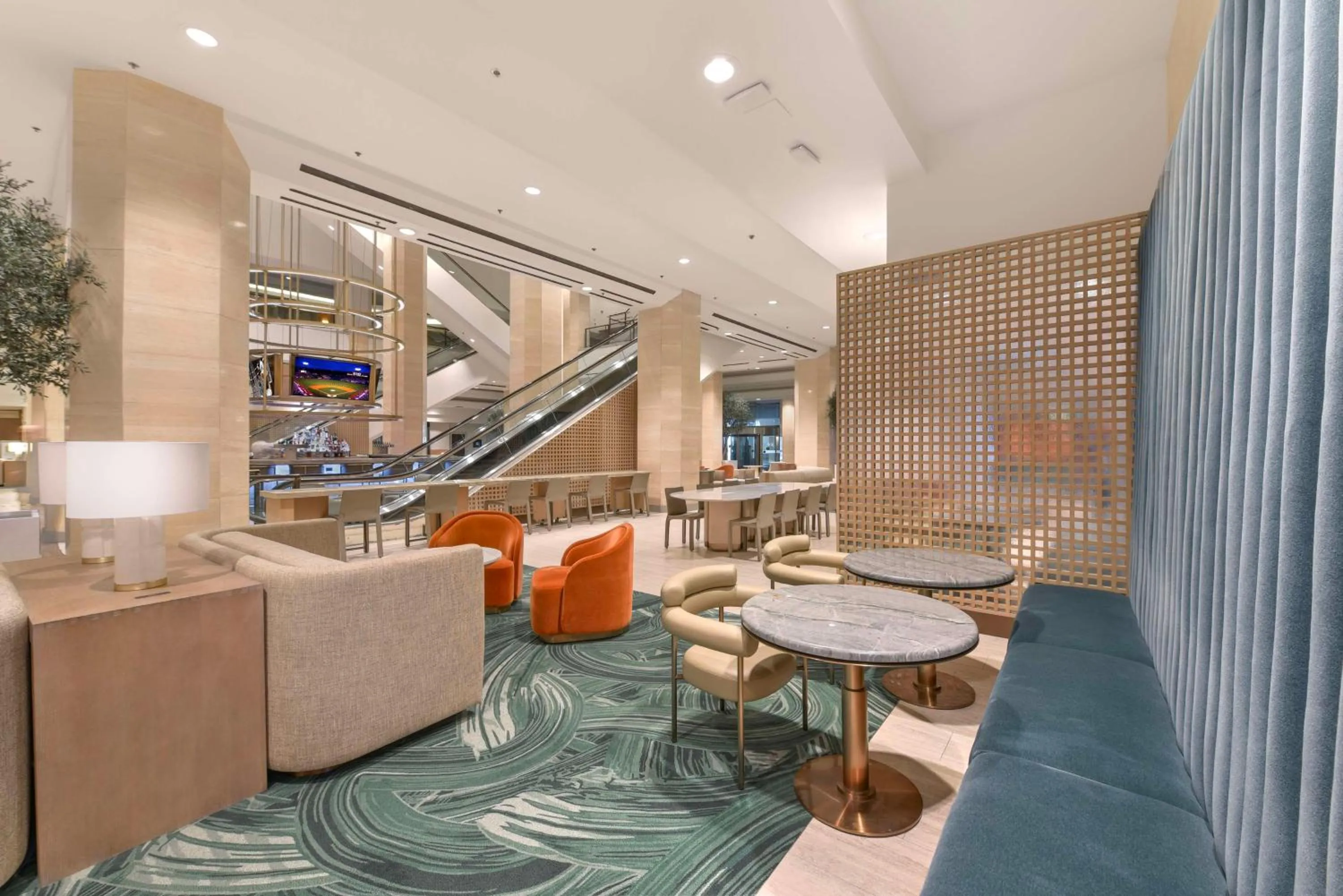 Lobby or reception in Hilton Anaheim