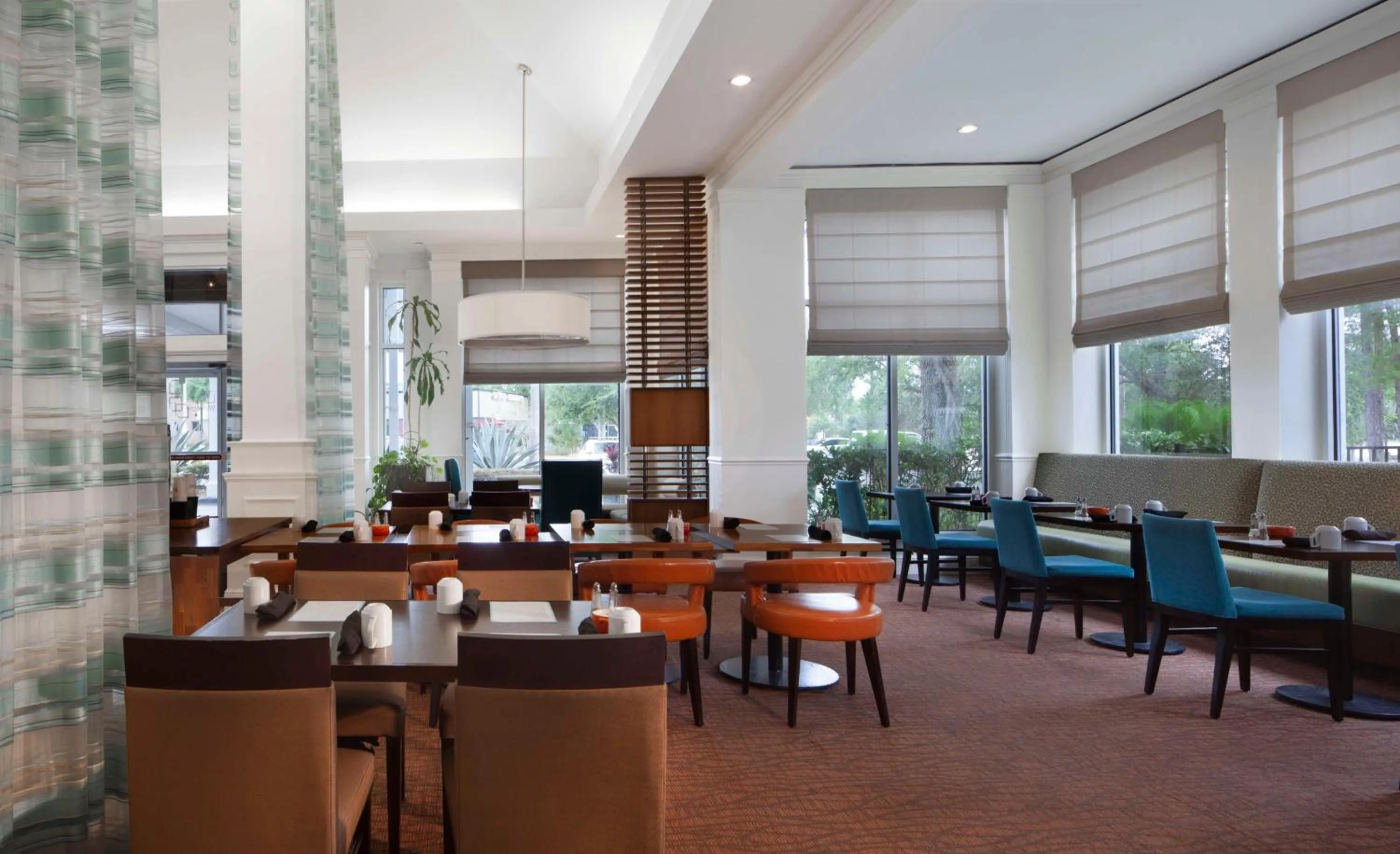 Restaurant/places to eat in Hilton Garden Inn Jacksonville JTB/Deerwood Park