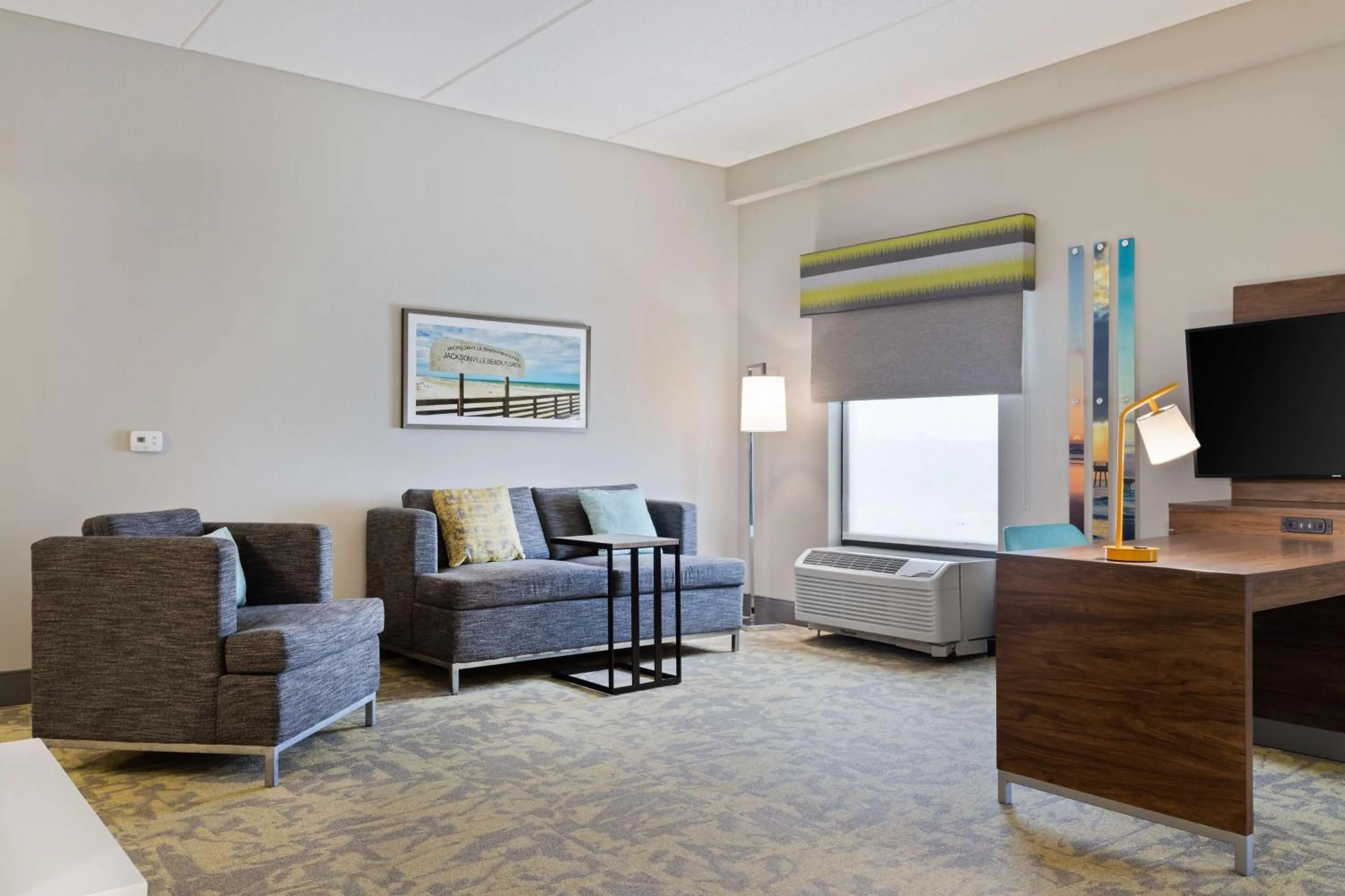 Living room in Hampton Inn Jacksonville-I-295 East/Baymeadows