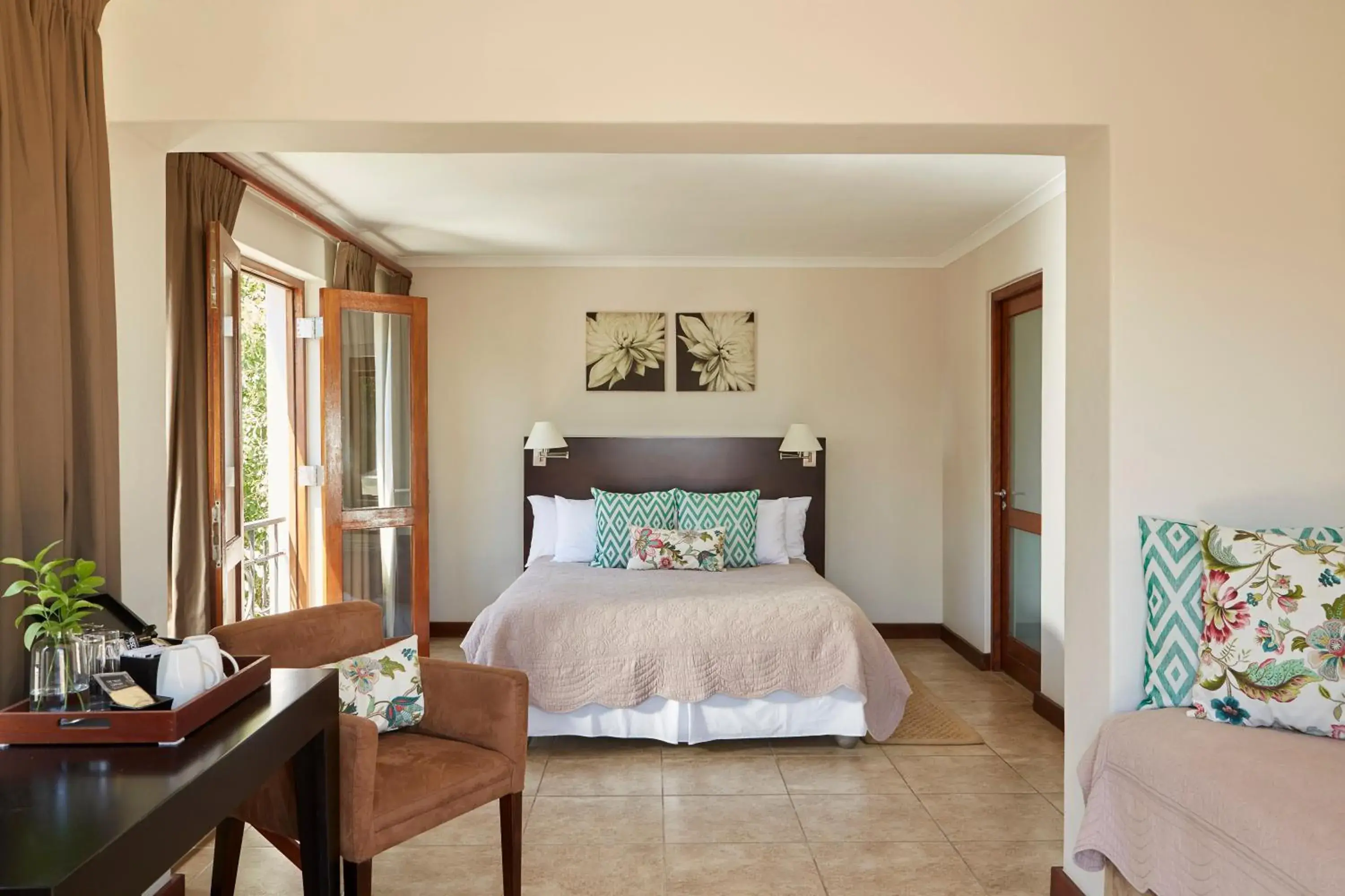 Double or Twin Room - single occupancy in Bayflowers Guest House Double or Twin Room - single occupancy in Bayflowers Guest House