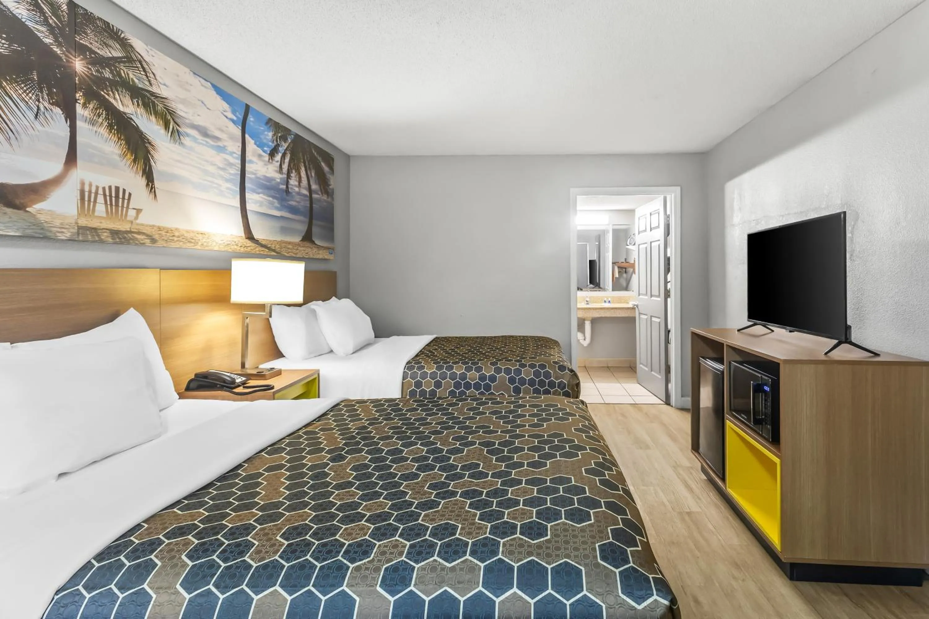 Bed in Rodeway Inn Owensboro South