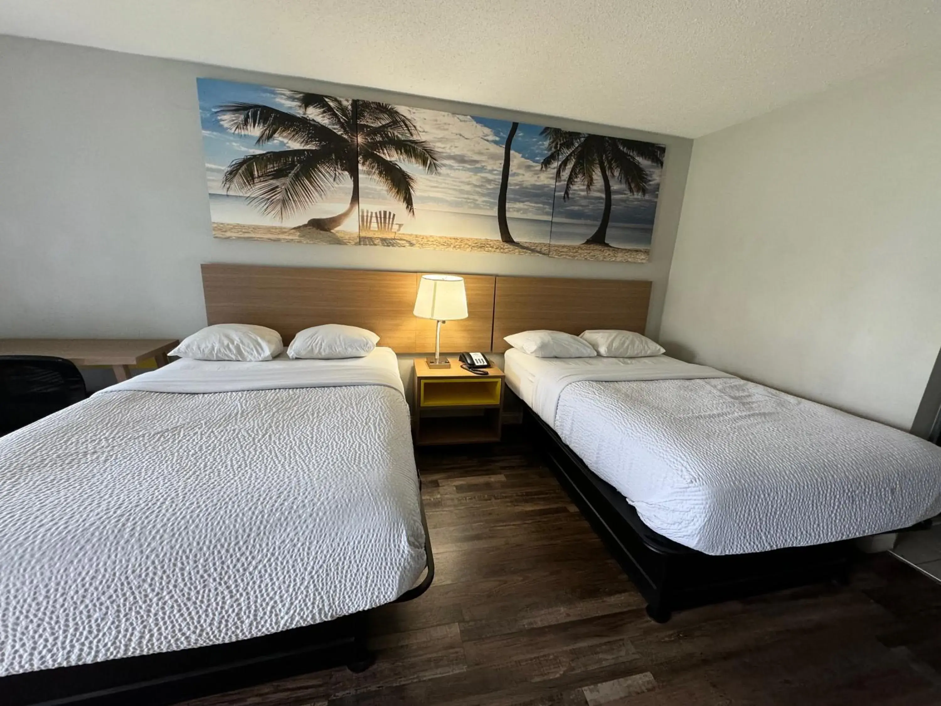 Bed in Days Inn by Wyndham Owensboro Bed in Days Inn by Wyndham Owensboro